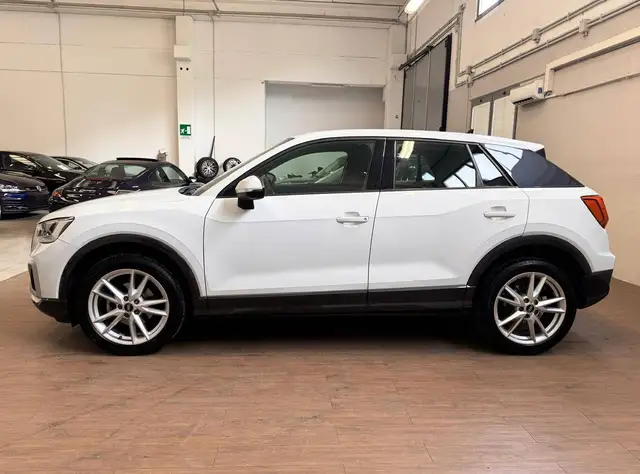 Audi Q2 view 2