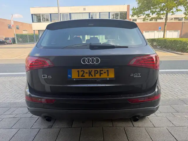 Audi Q5 view 7