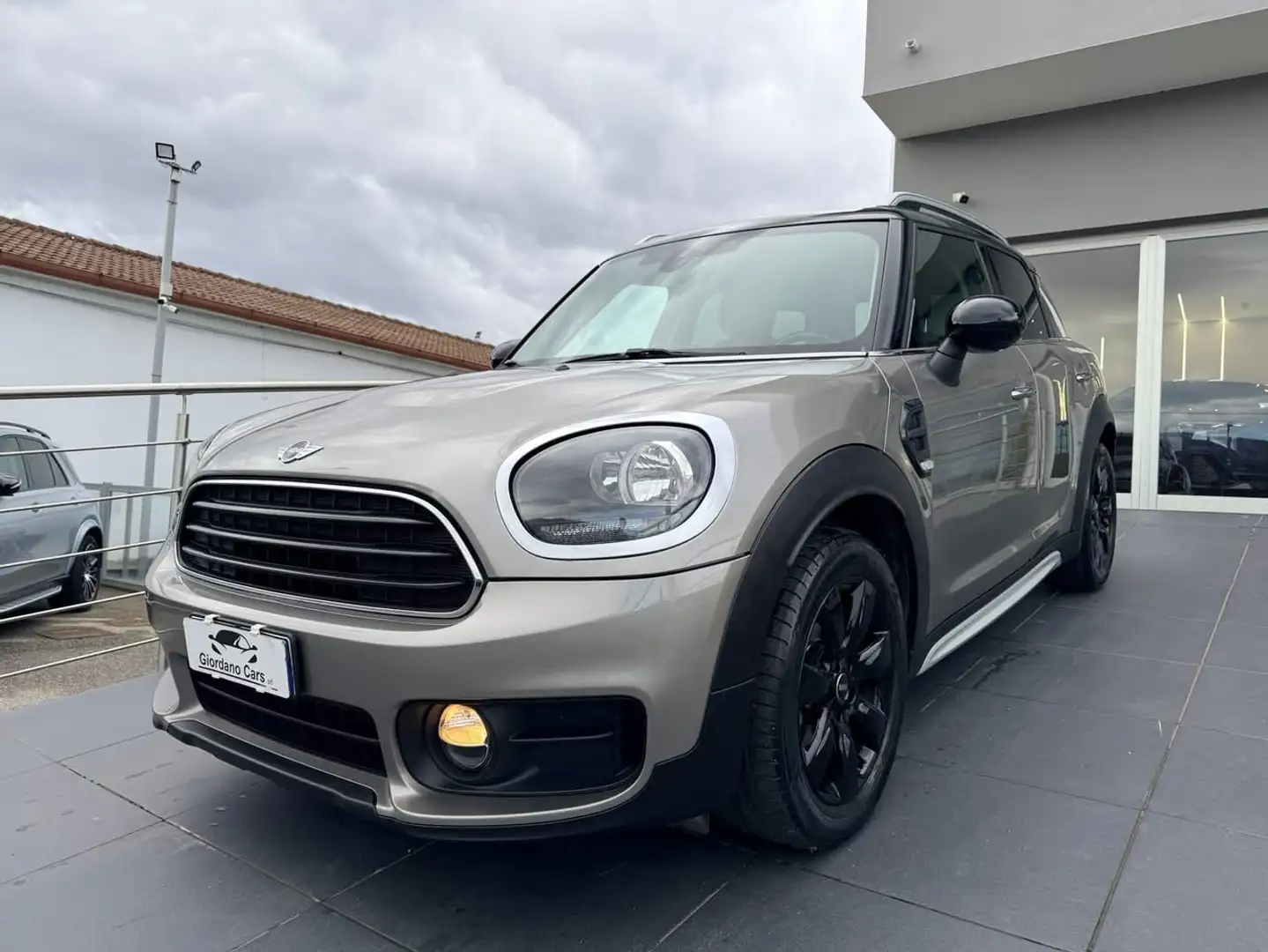 MINI Cooper D Countryman 2.0 auto Grigio - 2