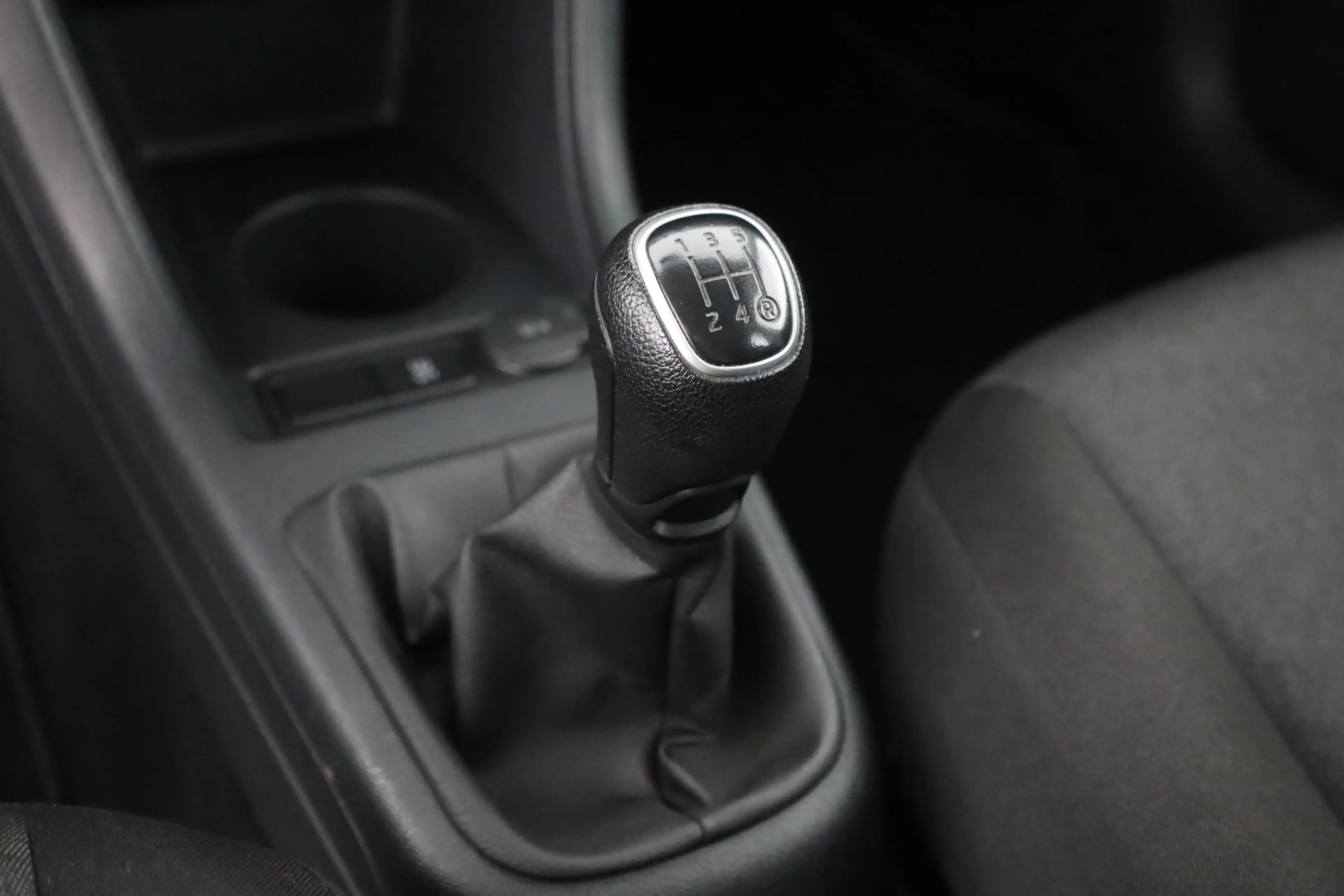 Skoda Citigo 1.0 MPI Active Sitzheizung DAB PDC Klima — photo 12