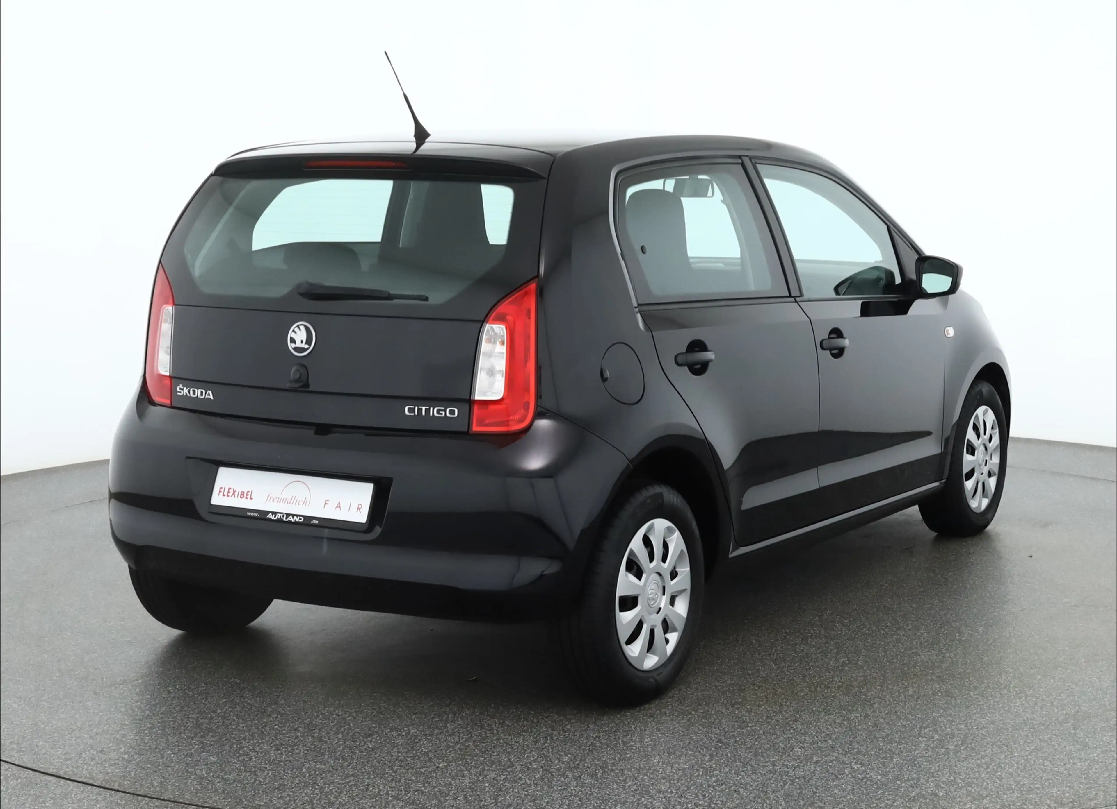 Skoda Citigo 1.0 MPI Active Sitzheizung DAB PDC Klima — photo 5