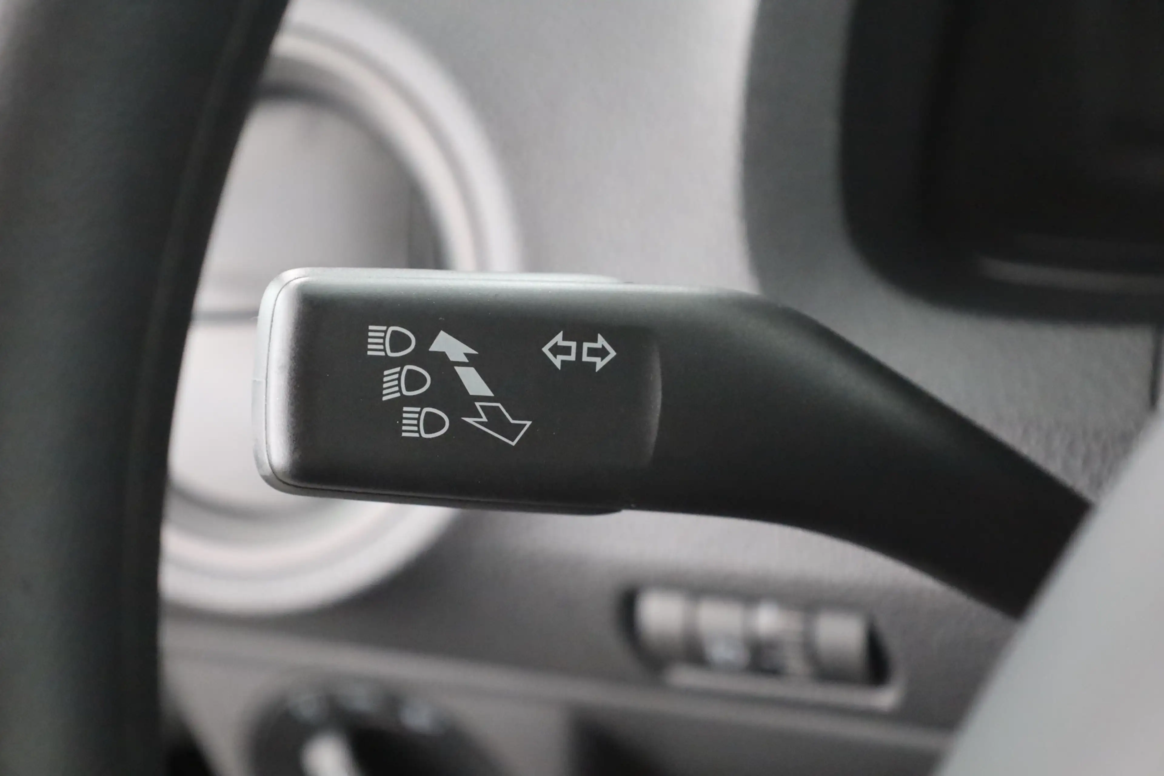 Skoda Citigo 1.0 MPI Active Sitzheizung DAB PDC Klima — photo 14