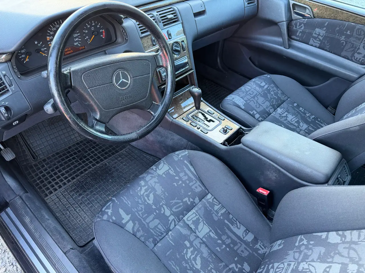 Mercedes-Benz E 320 E-Klasse T Avantgarde*AUTOMATIK*KLIMA*, foto 5