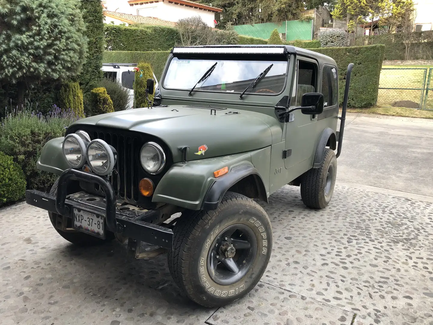 Jeep CJ-7 - 1