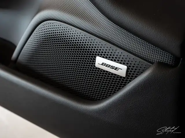 Porsche Taycan 4 Cross Turismo *LUFT*BOSE*PANO*MATRIX-LED* Ansicht 40