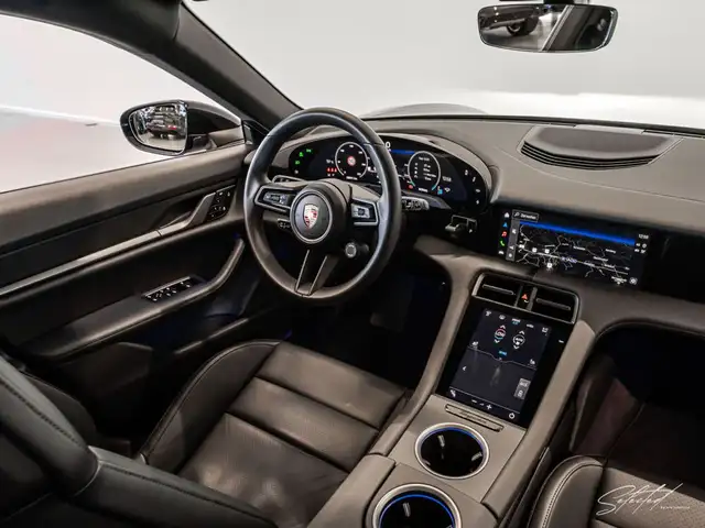 Porsche Taycan 4 Cross Turismo *LUFT*BOSE*PANO*MATRIX-LED* Ansicht 7