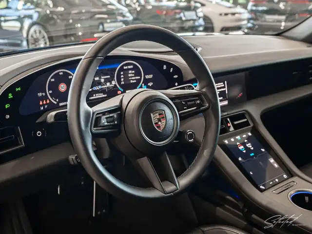 Porsche Taycan 4 Cross Turismo *LUFT*BOSE*PANO*MATRIX-LED* Ansicht 41