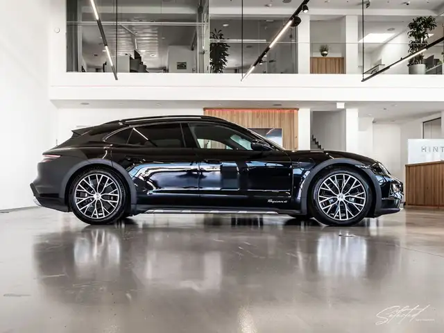 Porsche Taycan 4 Cross Turismo *LUFT*BOSE*PANO*MATRIX-LED* Ansicht 23