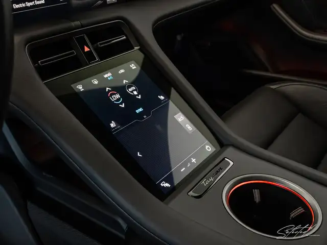 Porsche Taycan 4 Cross Turismo *LUFT*BOSE*PANO*MATRIX-LED* Ansicht 31