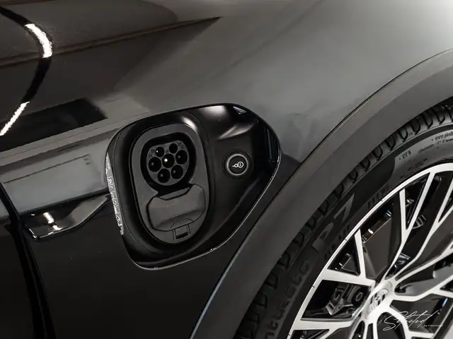 Porsche Taycan 4 Cross Turismo *LUFT*BOSE*PANO*MATRIX-LED* Ansicht 13