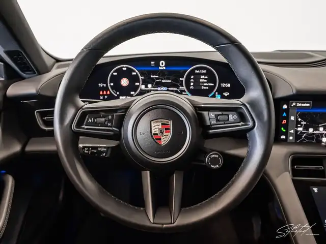 Porsche Taycan 4 Cross Turismo *LUFT*BOSE*PANO*MATRIX-LED* Ansicht 33