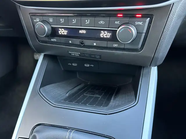 Seat Arona view 8