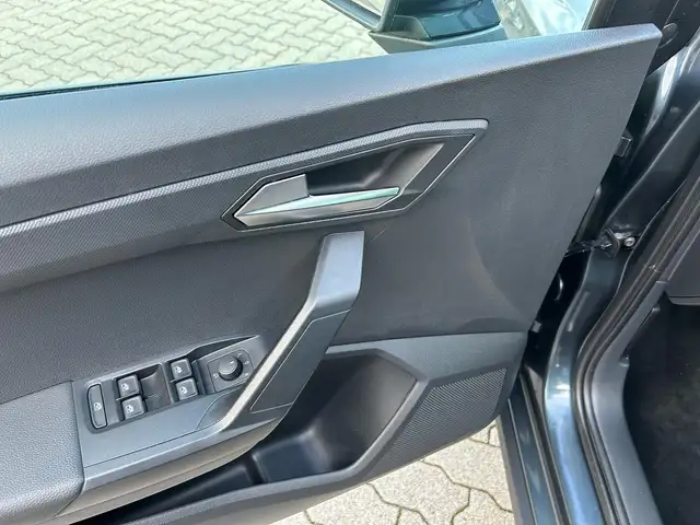 Seat Arona view 3