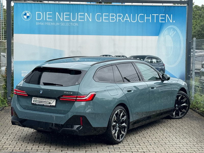 BMW 550 e xDrive Ad-Fahrw-Pro Autobahnas PANO AHK B&W — photo 3