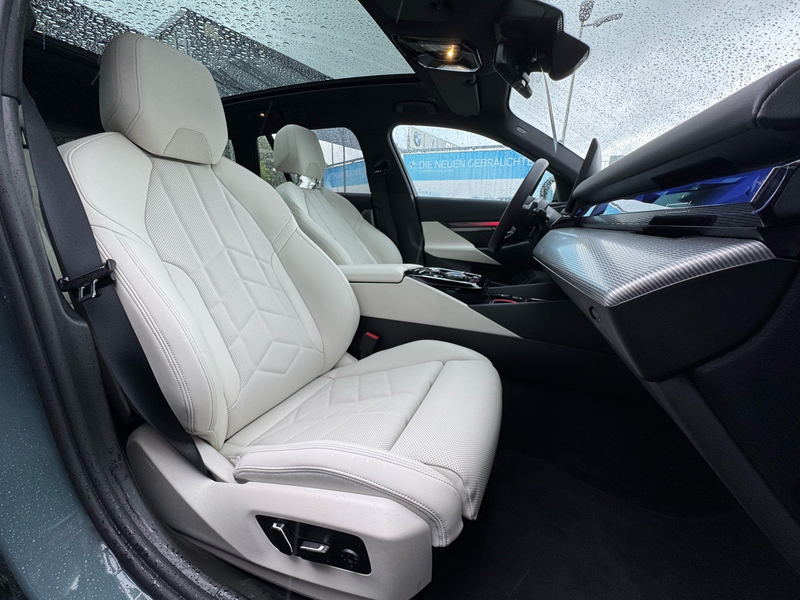 BMW 550 e xDrive Ad-Fahrw-Pro Autobahnas PANO AHK B&W — photo 6