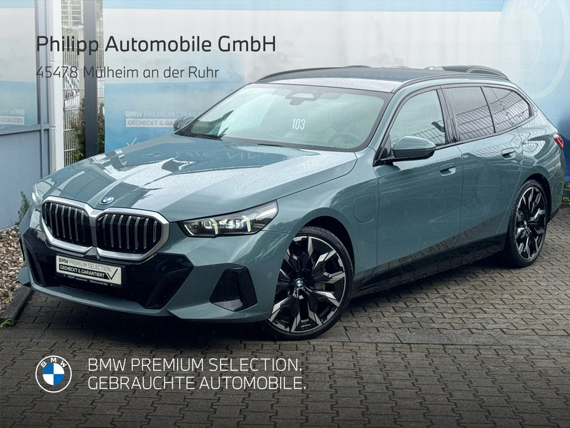 BMW 550 e xDrive Ad-Fahrw-Pro Autobahnas PANO AHK B&W