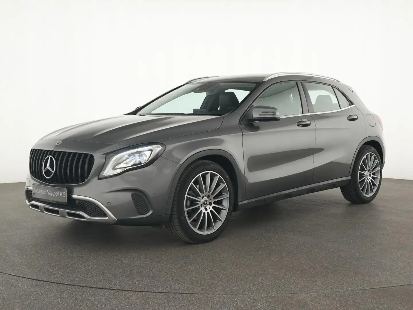 Mercedes-Benz GLA 200 I PDC I LED I AMG 19" Grigio - 2