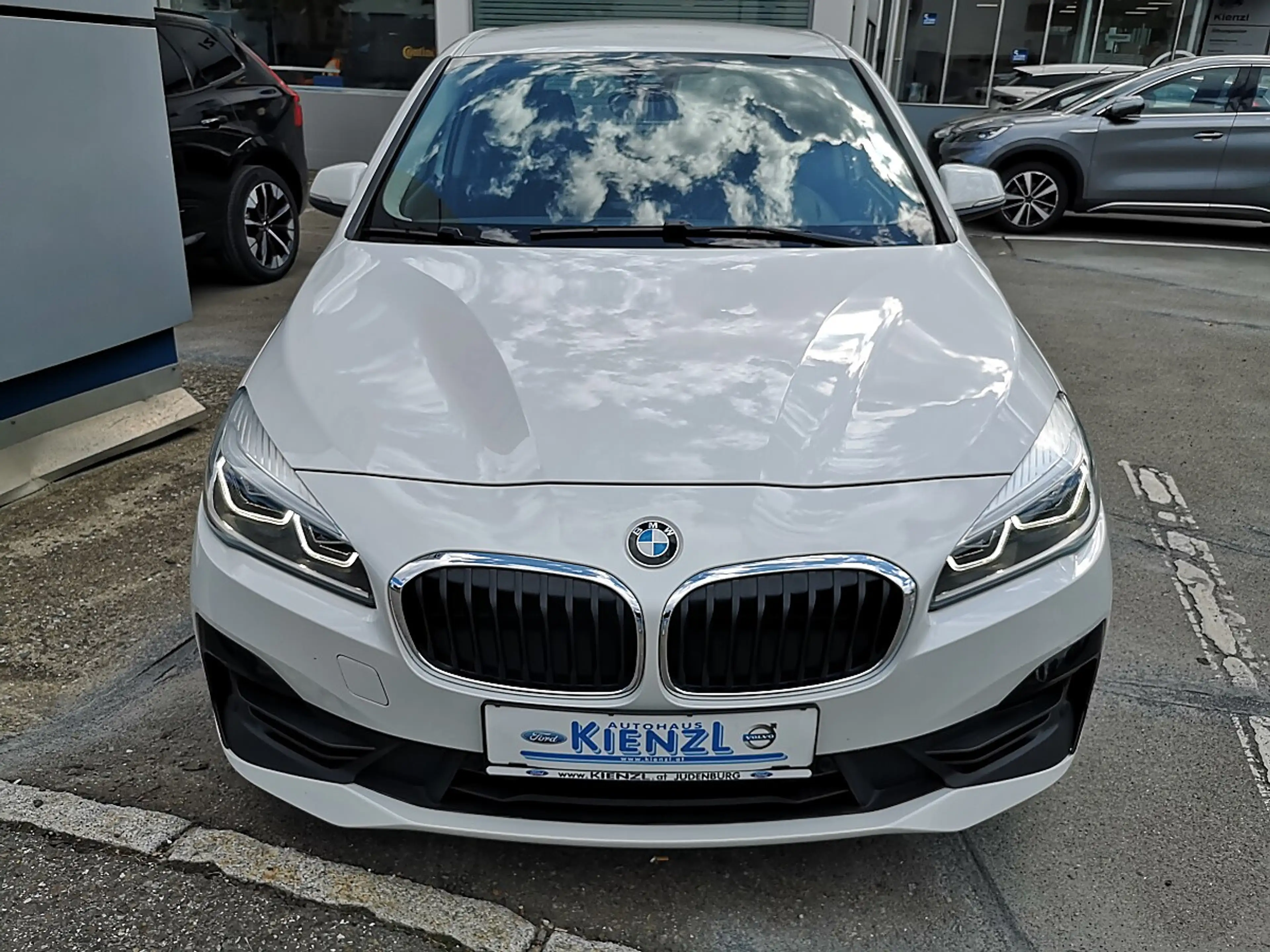 BMW 216 d Active Tourer Advantage — photo 3