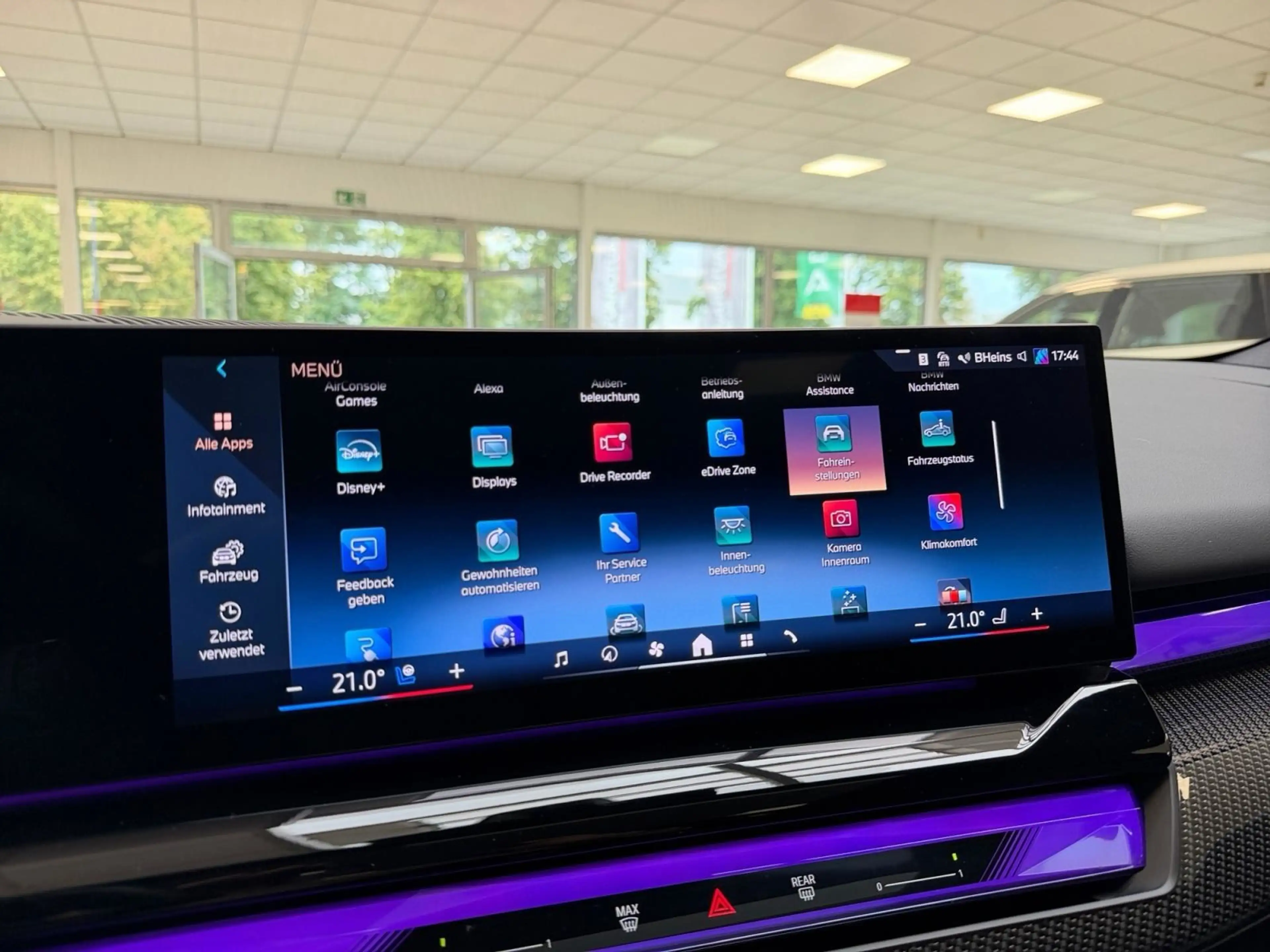 BMW 550 e xDrive M-Sport*LED*PANO*ACC*360*HUD*B&W — photo 19