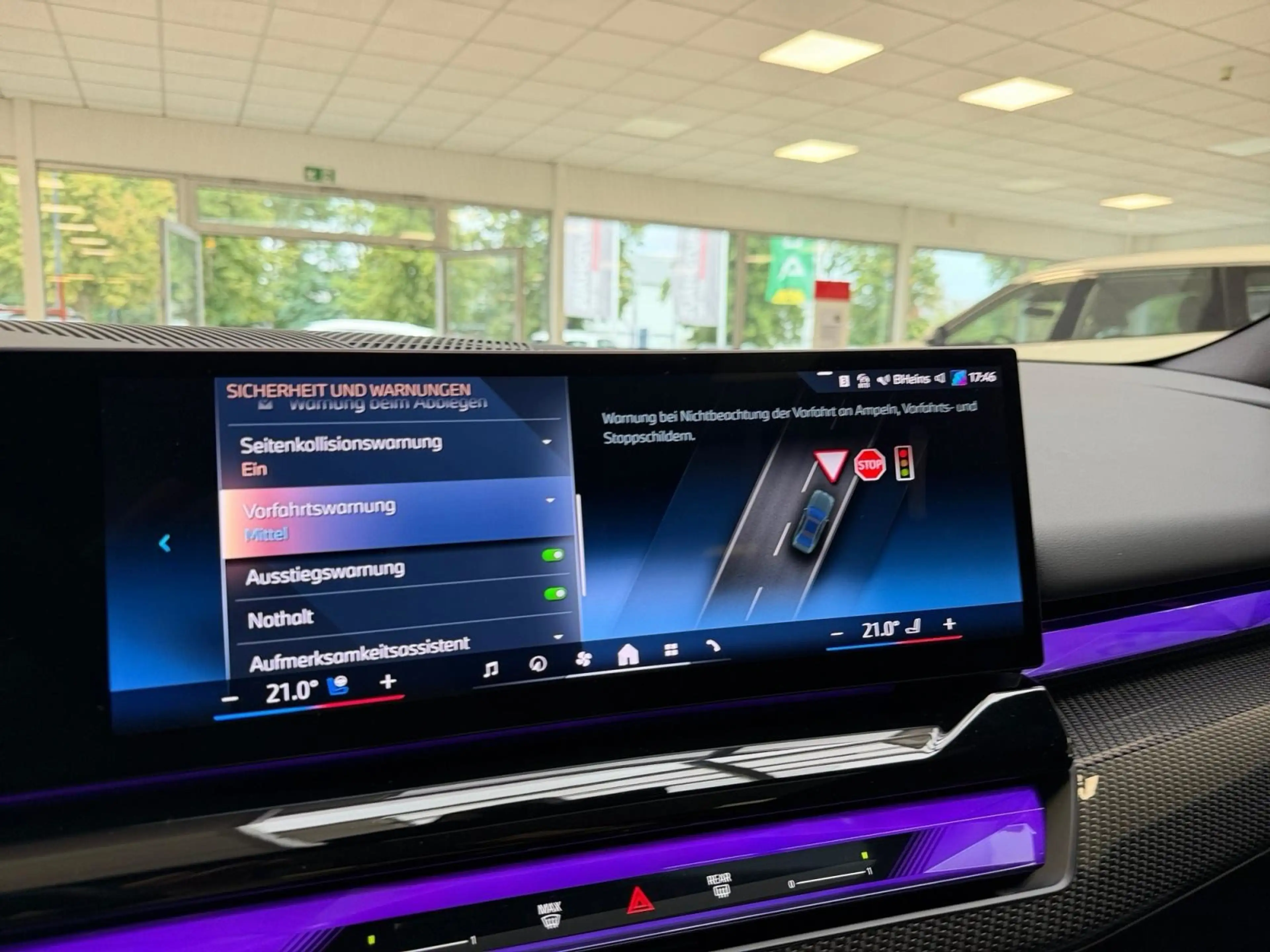 BMW 550 e xDrive M-Sport*LED*PANO*ACC*360*HUD*B&W — photo 23