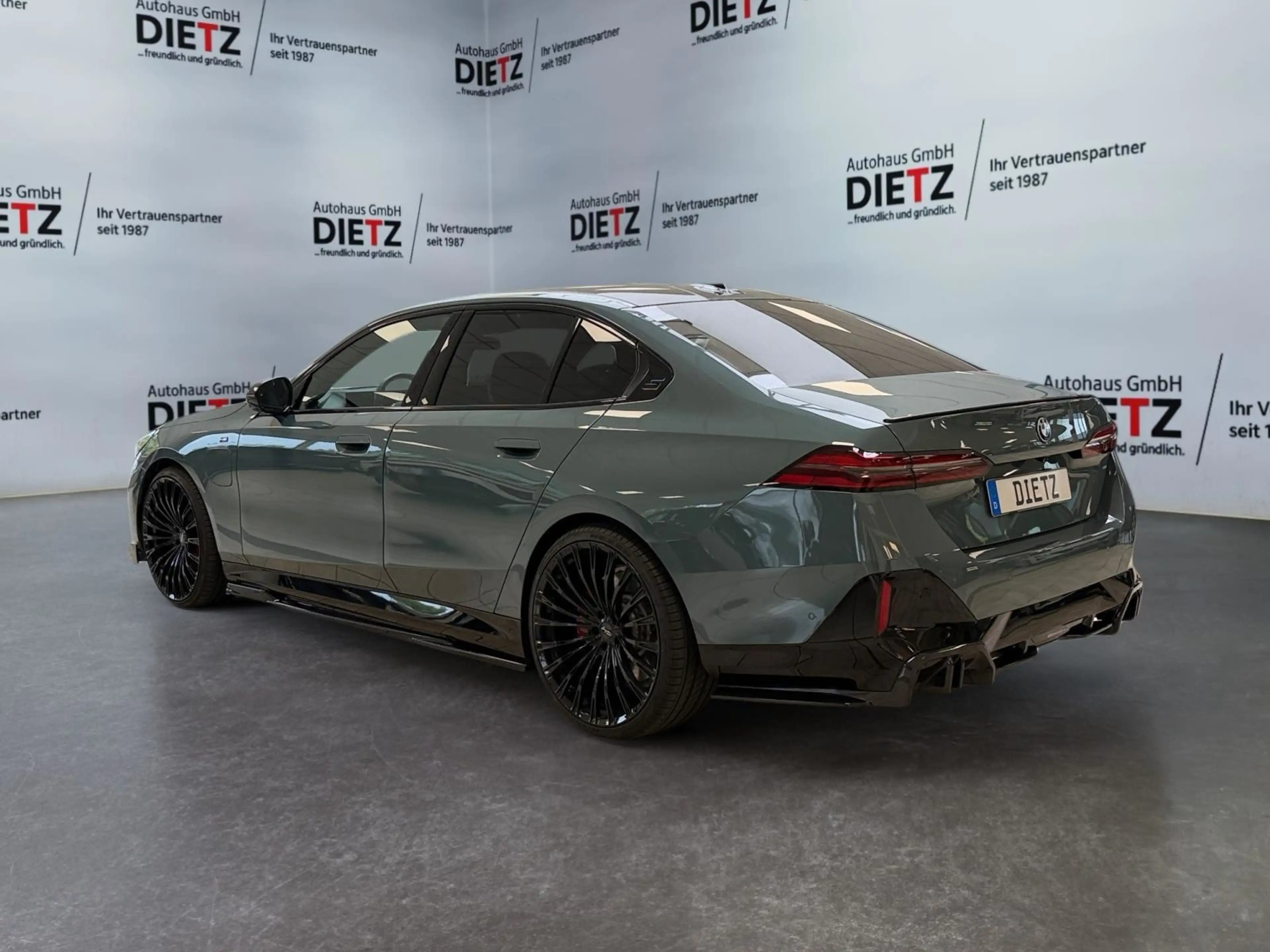 BMW 550 e xDrive M-Sport*LED*PANO*ACC*360*HUD*B&W — photo 6