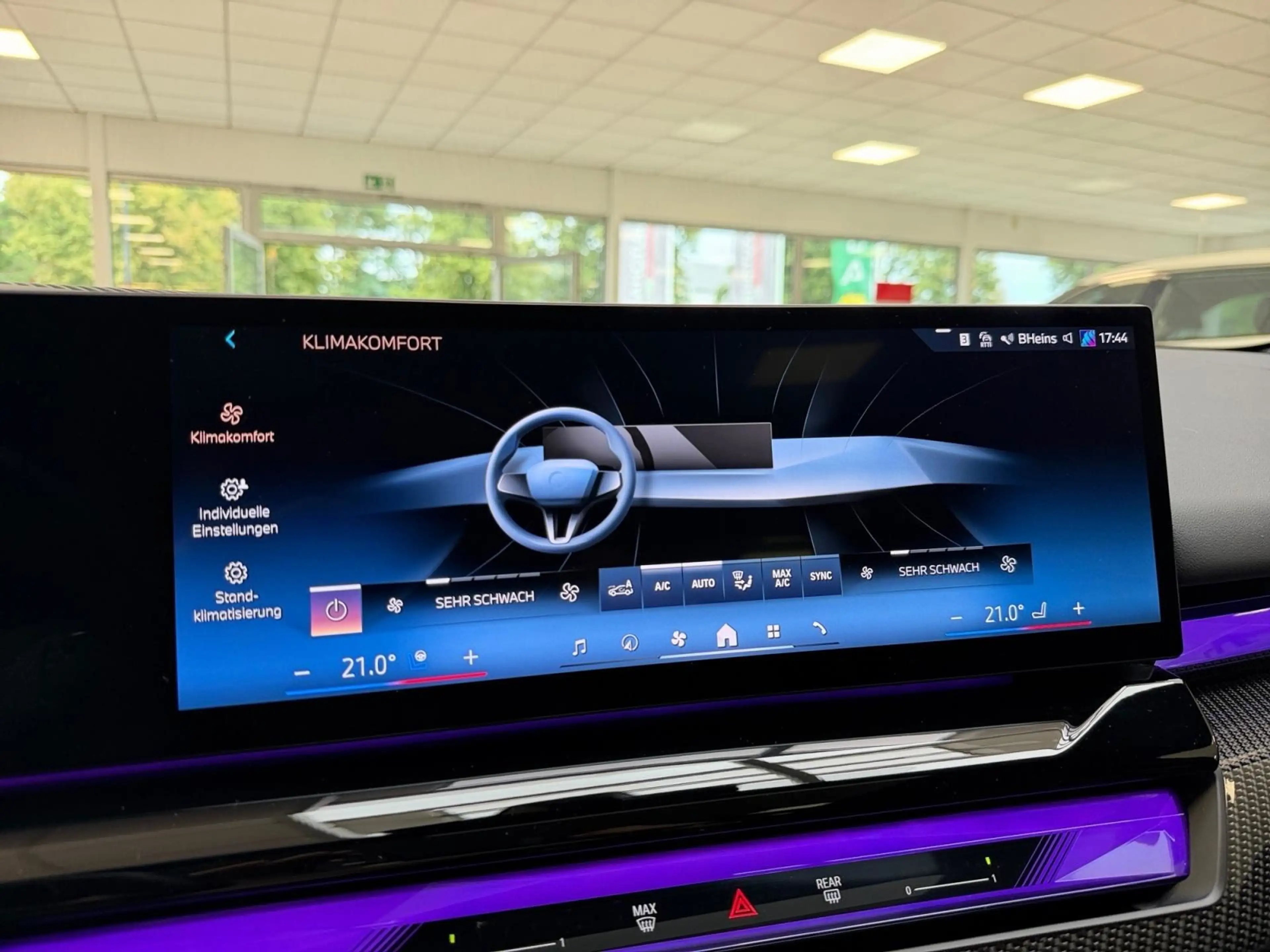 BMW 550 e xDrive M-Sport*LED*PANO*ACC*360*HUD*B&W — photo 21