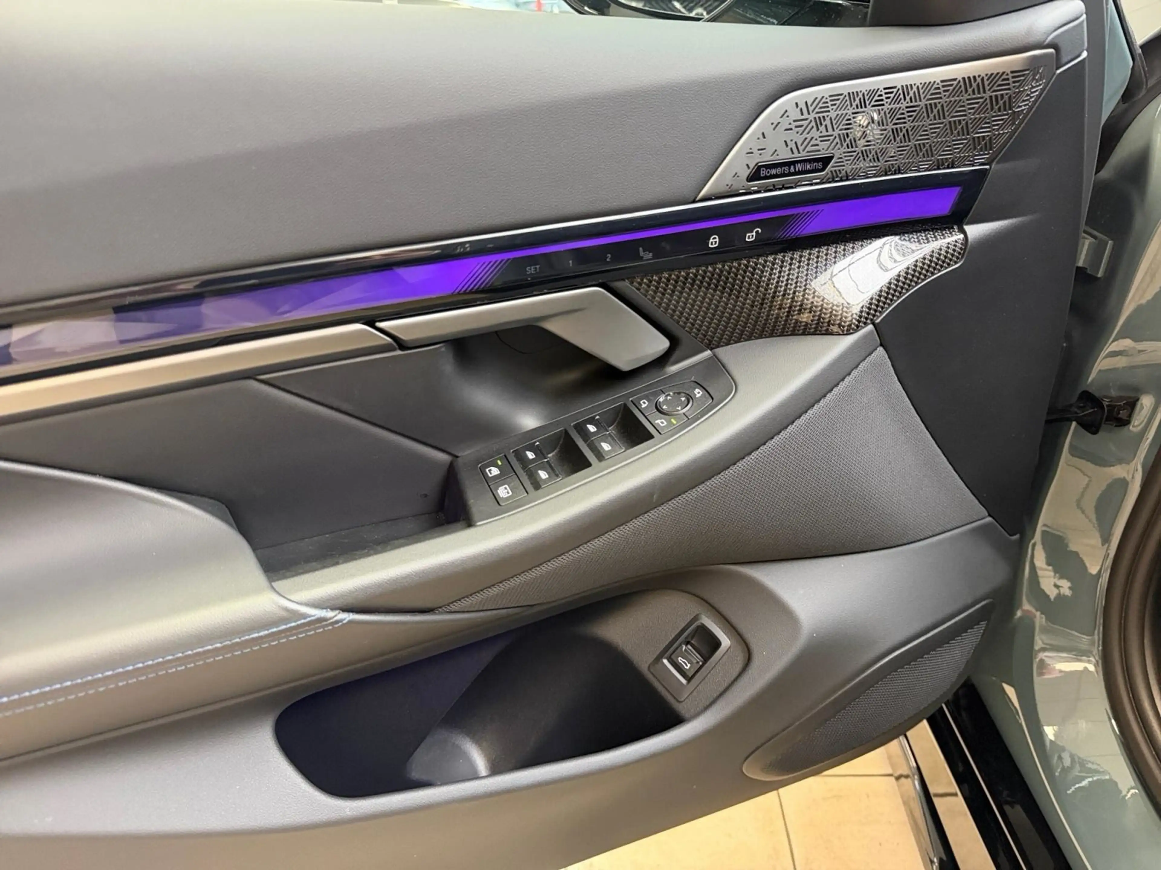 BMW 550 e xDrive M-Sport*LED*PANO*ACC*360*HUD*B&W — photo 30
