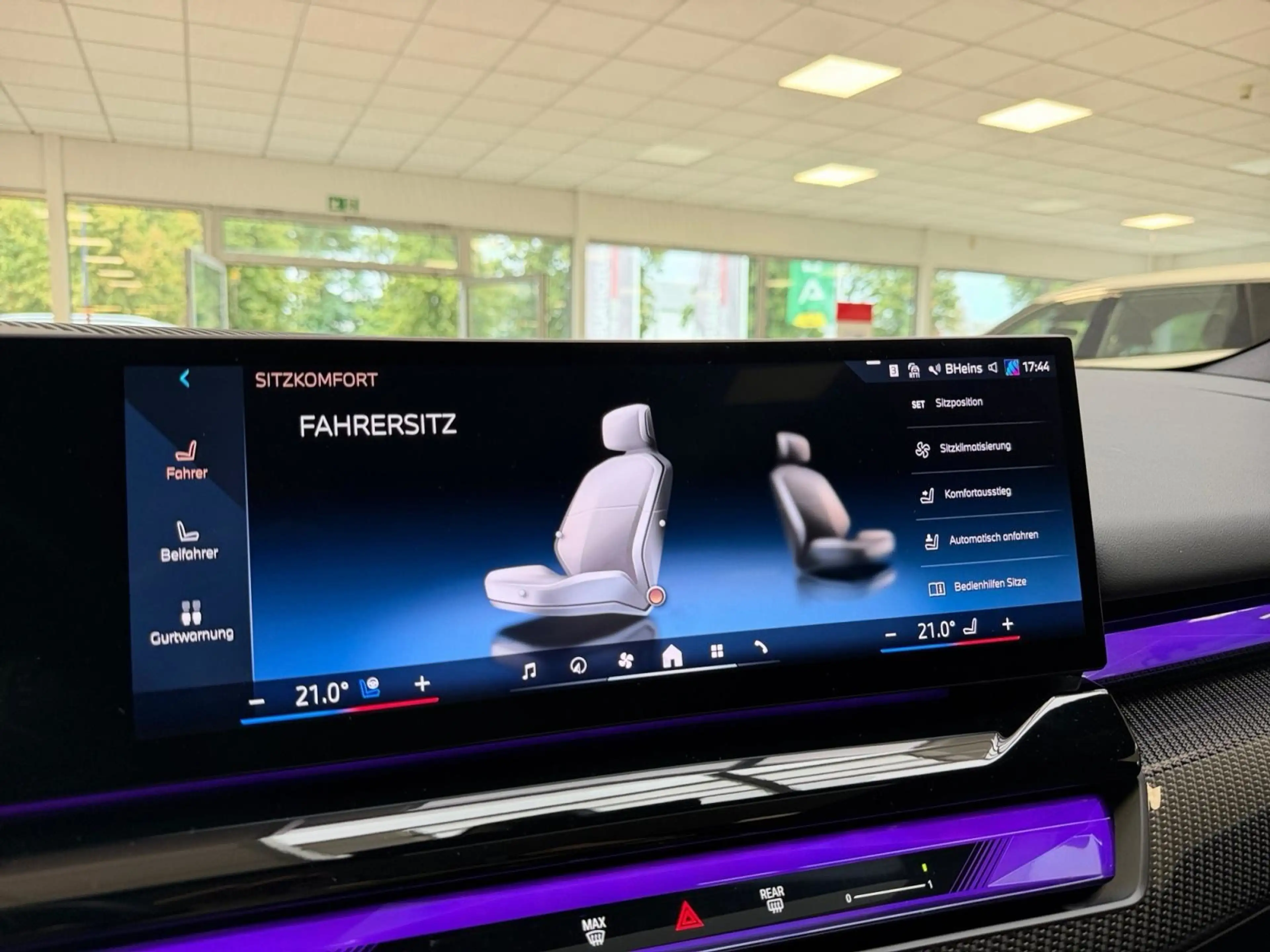 BMW 550 e xDrive M-Sport*LED*PANO*ACC*360*HUD*B&W — photo 26