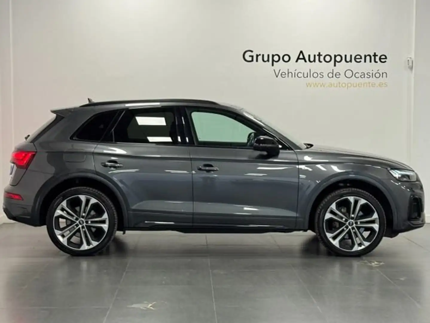 Audi Q5 BLACK LINE Gris - 2