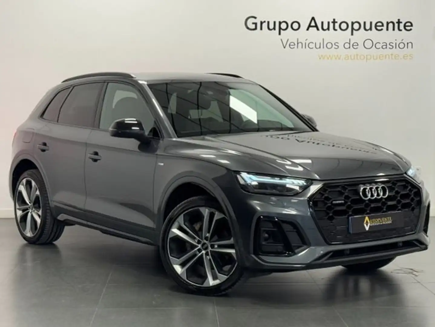 Audi Q5 BLACK LINE Gris - 1