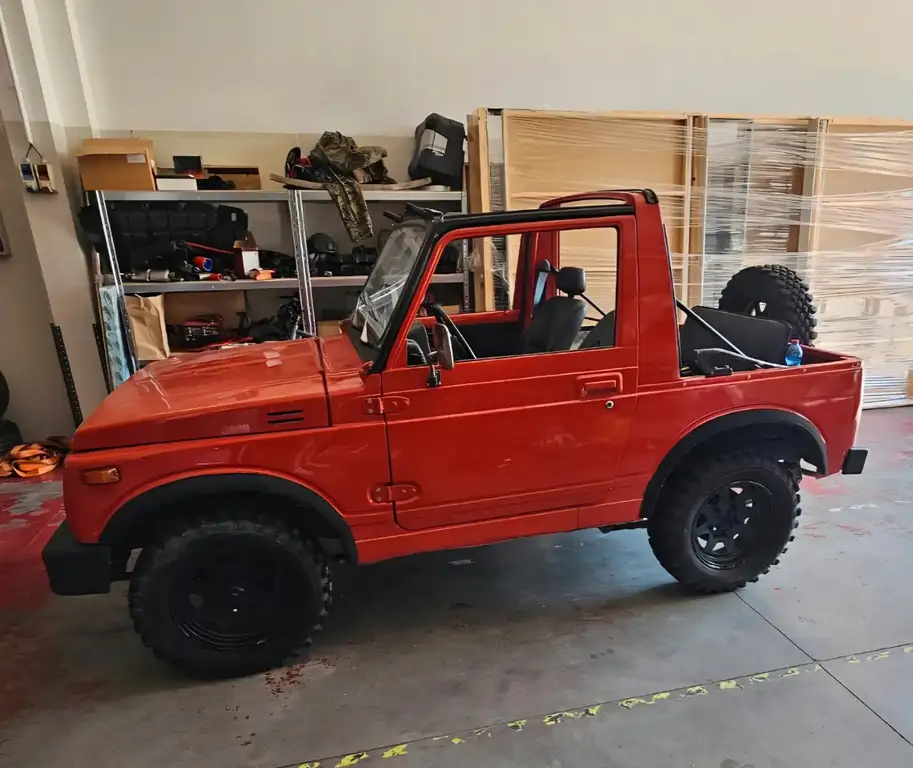 Suzuki Samurai 1985 из Европы — купить под ключ