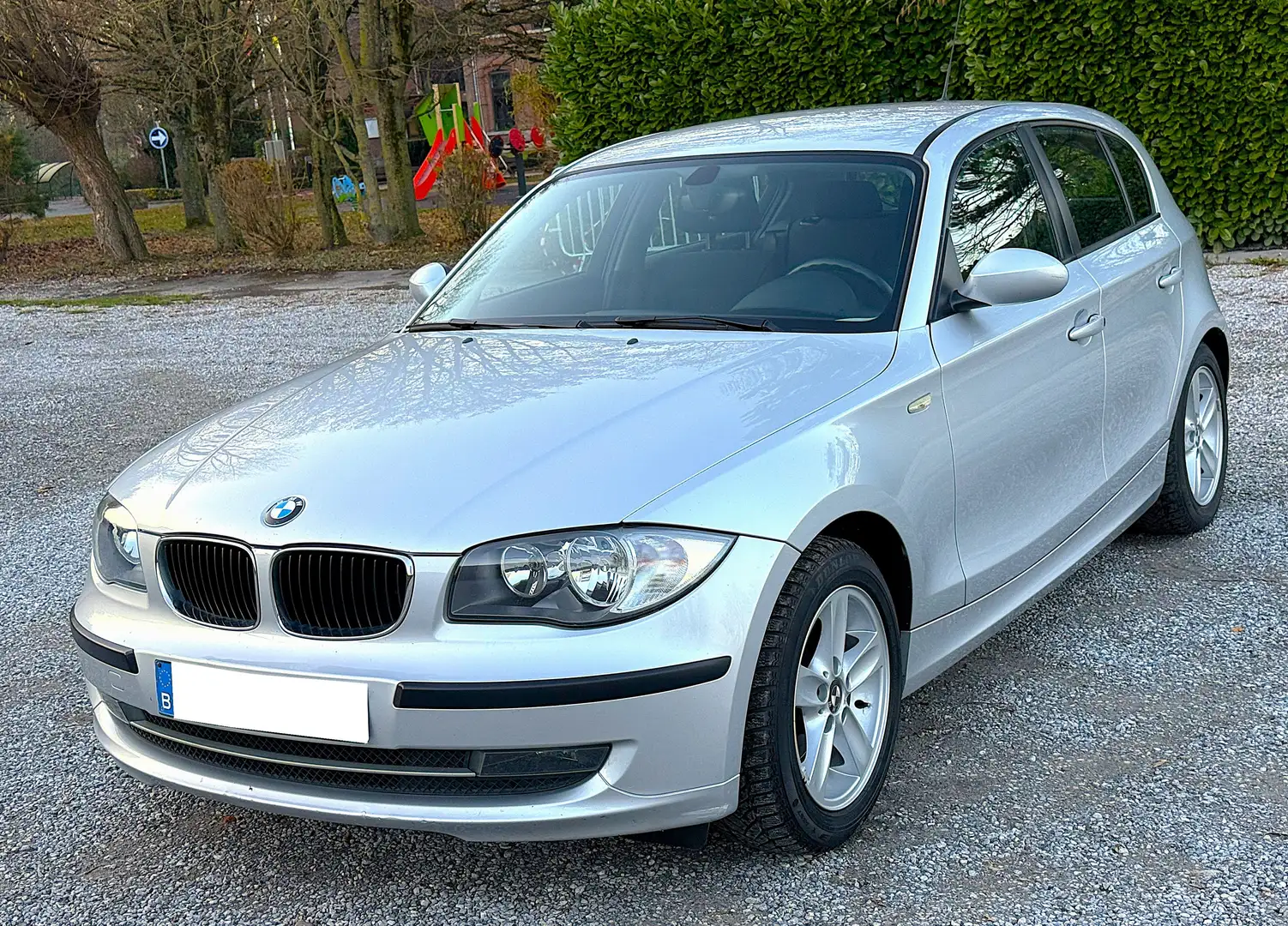 BMW 118 d 1ier Main Ct Ok Très Propres ! Grijs - 1