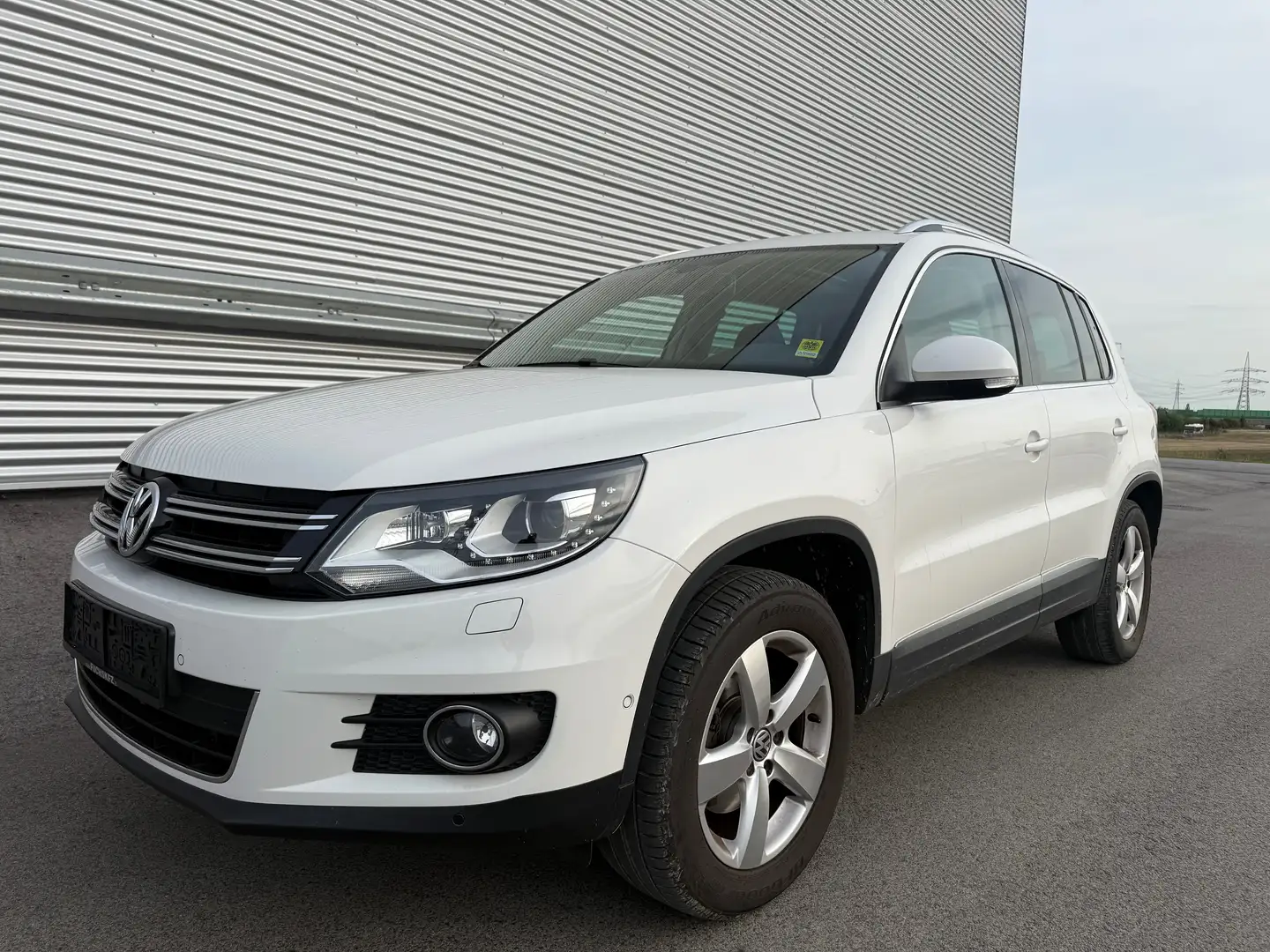 Volkswagen Tiguan 1,4 TSI Sky BMT ID:10 Wit - 2