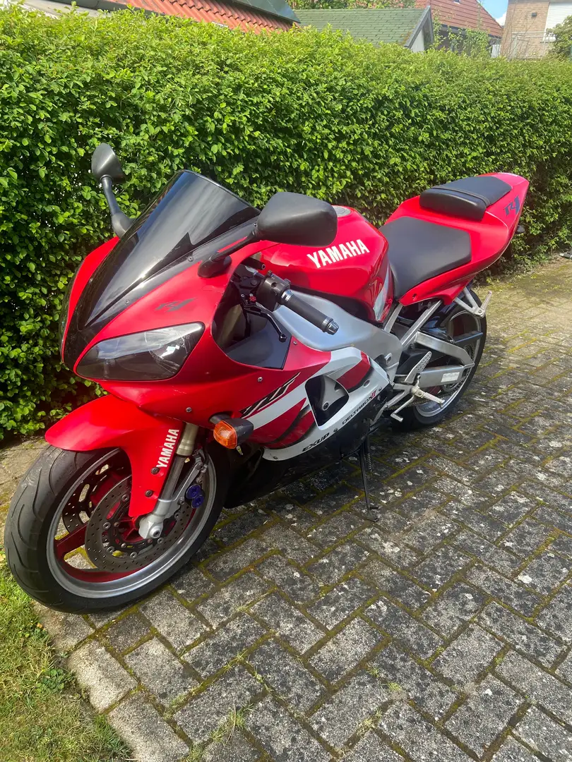 Yamaha YZF-R1 Rot - 2