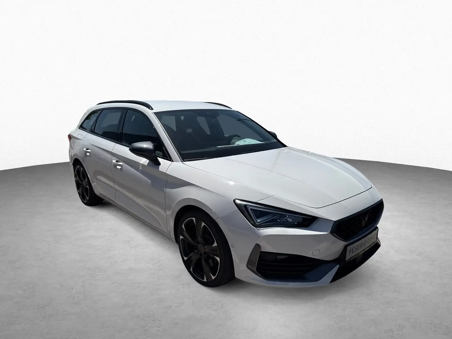 CUPRA Leon Sportstourer VZ 1.4 e-Hybrid/AHK/SHZ/FaPaXL Weiß - 2