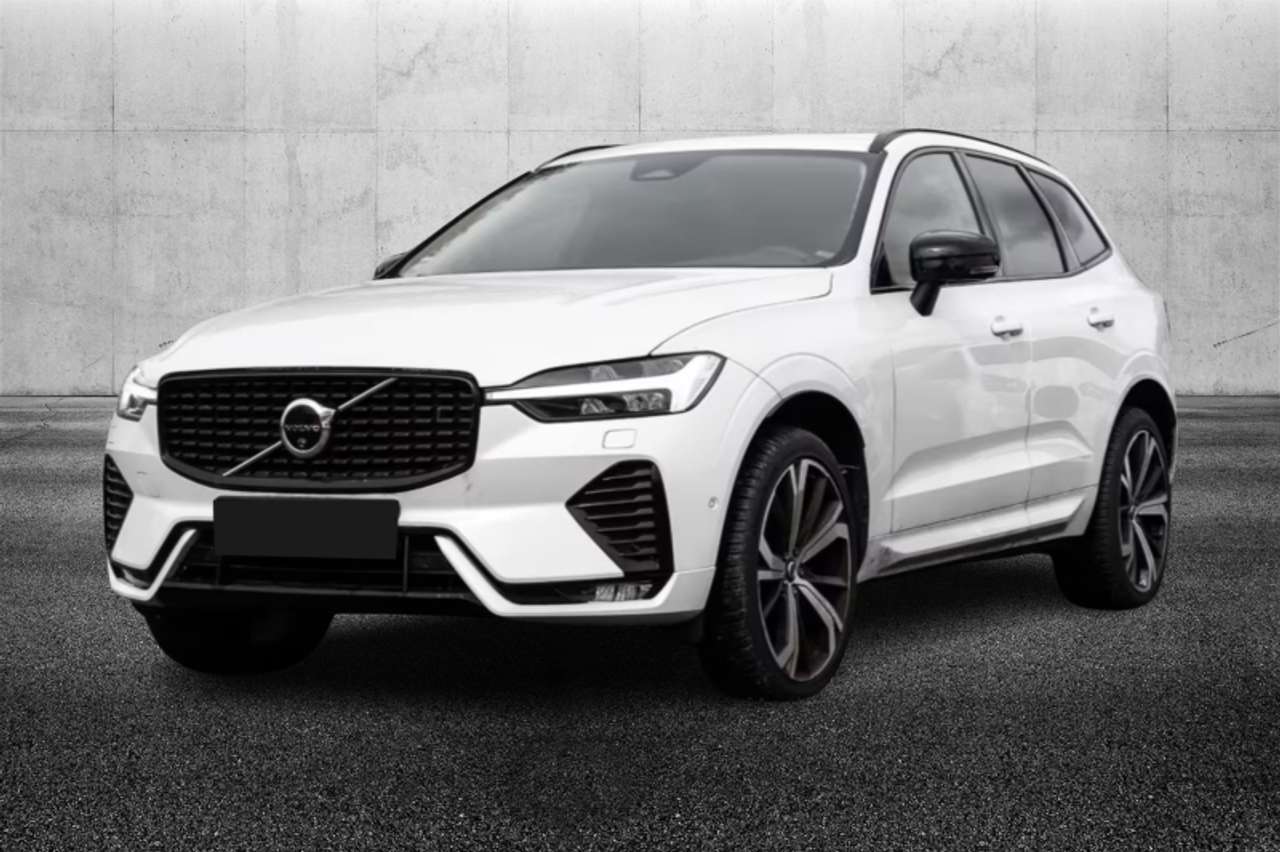 Volvo XC60 B4 (d) AWD automatico Ultimate Dark