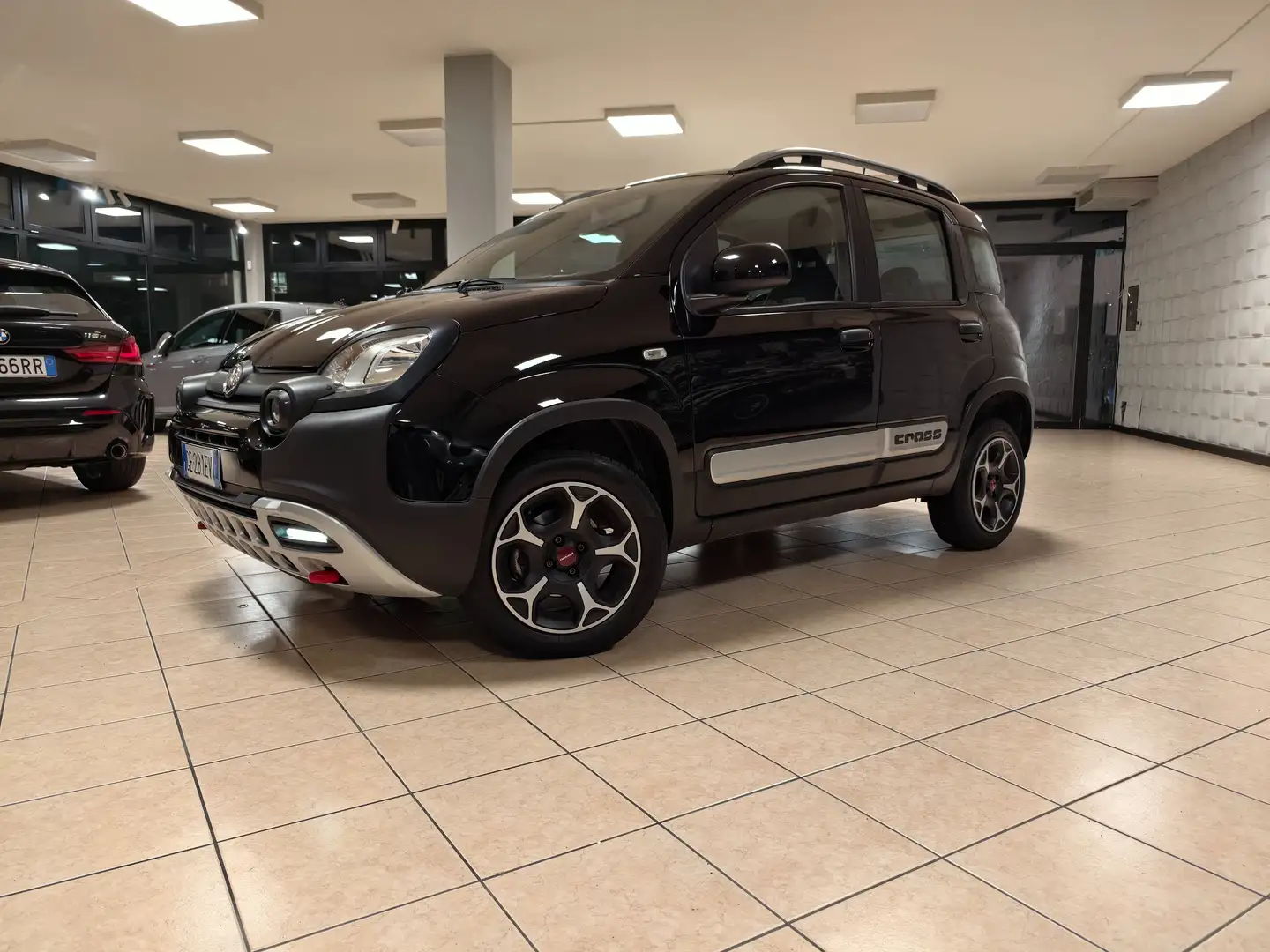 Fiat Panda PANDA CROSS METANO, VETTURA IN OTTIME CONDIZIONI Nero - 1