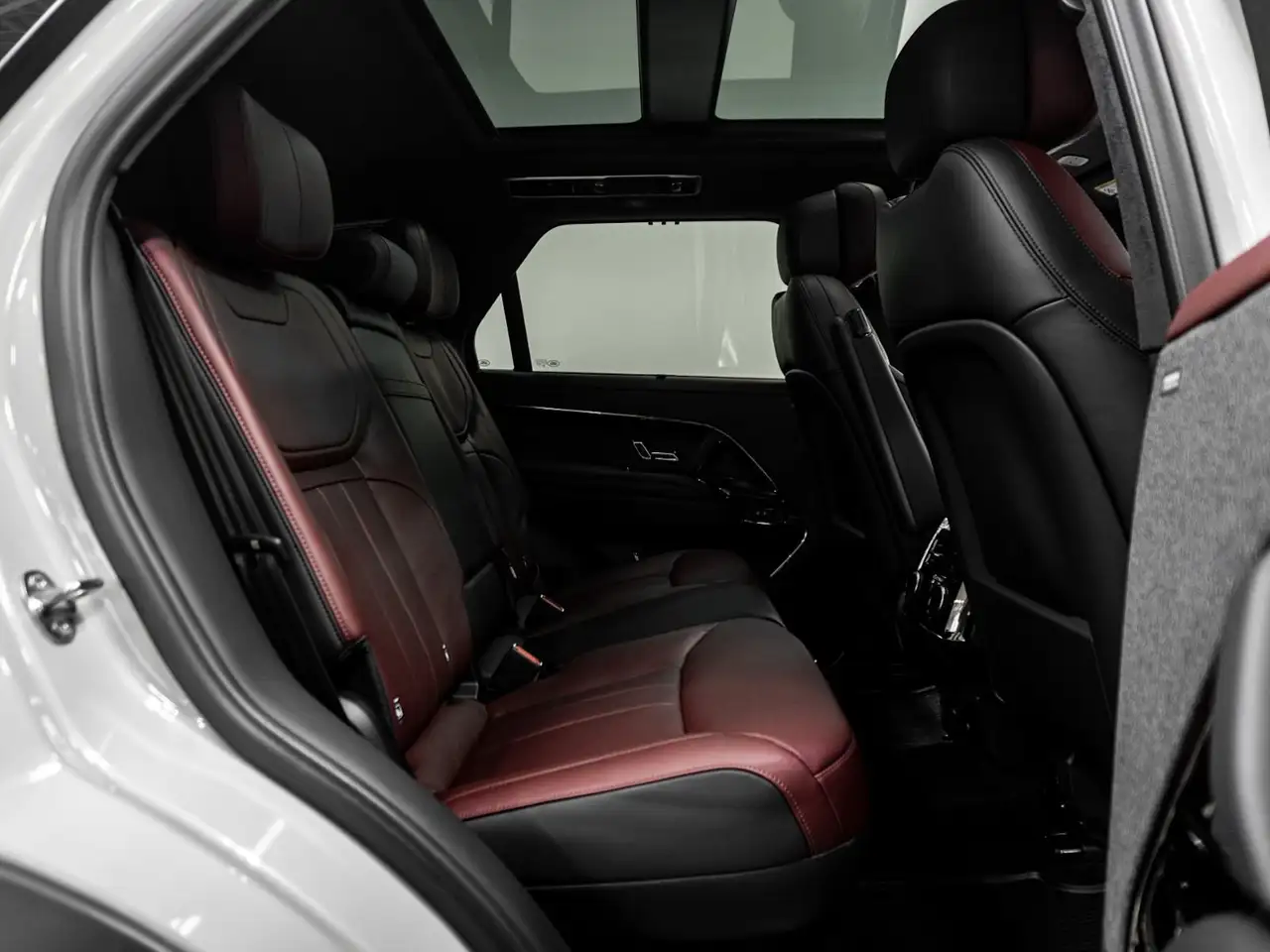 Land Rover Range Rover Sport снимка Land Rover Range Rover Sport