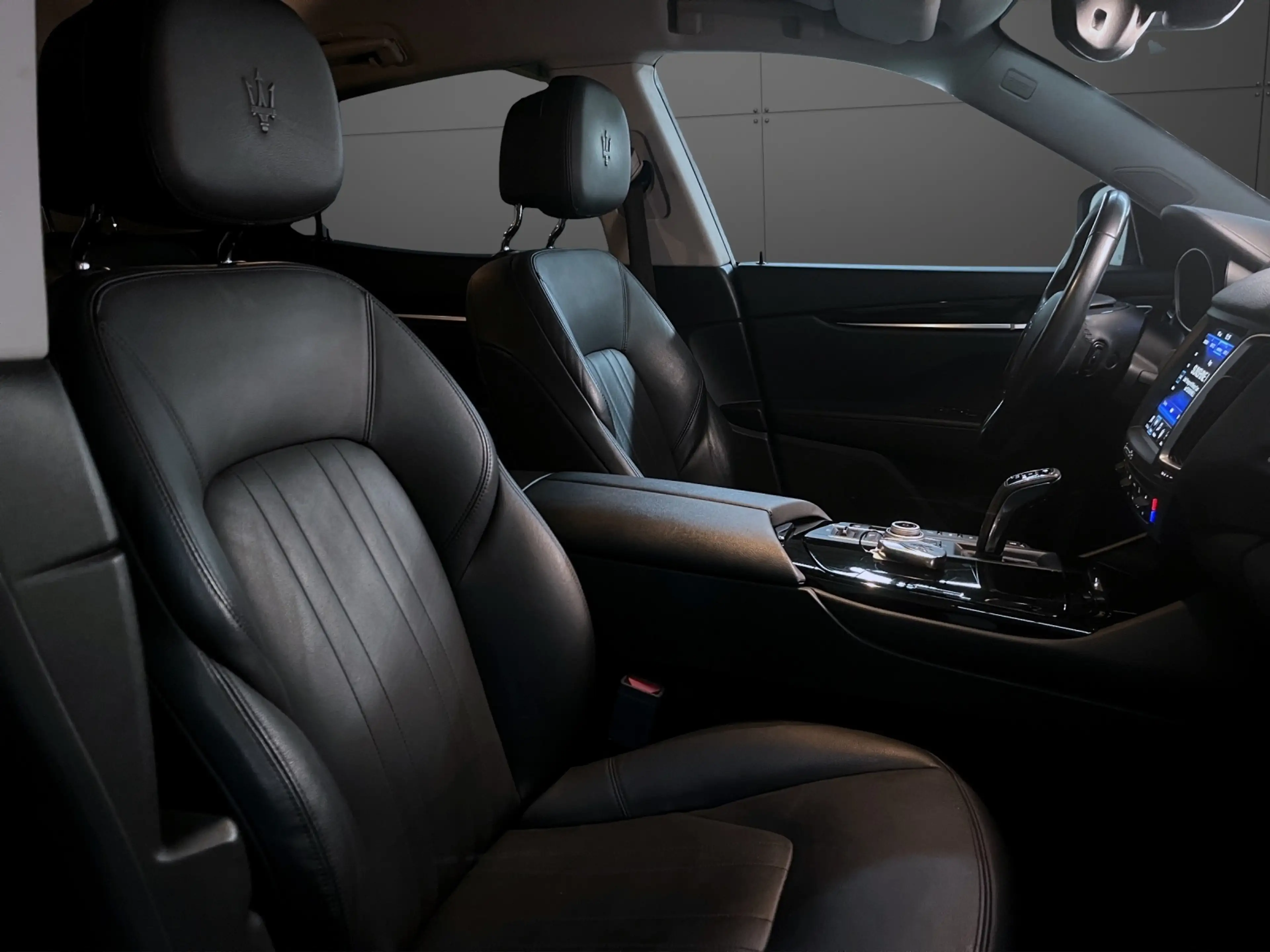 Maserati Levante Diesel MY20 — photo 15