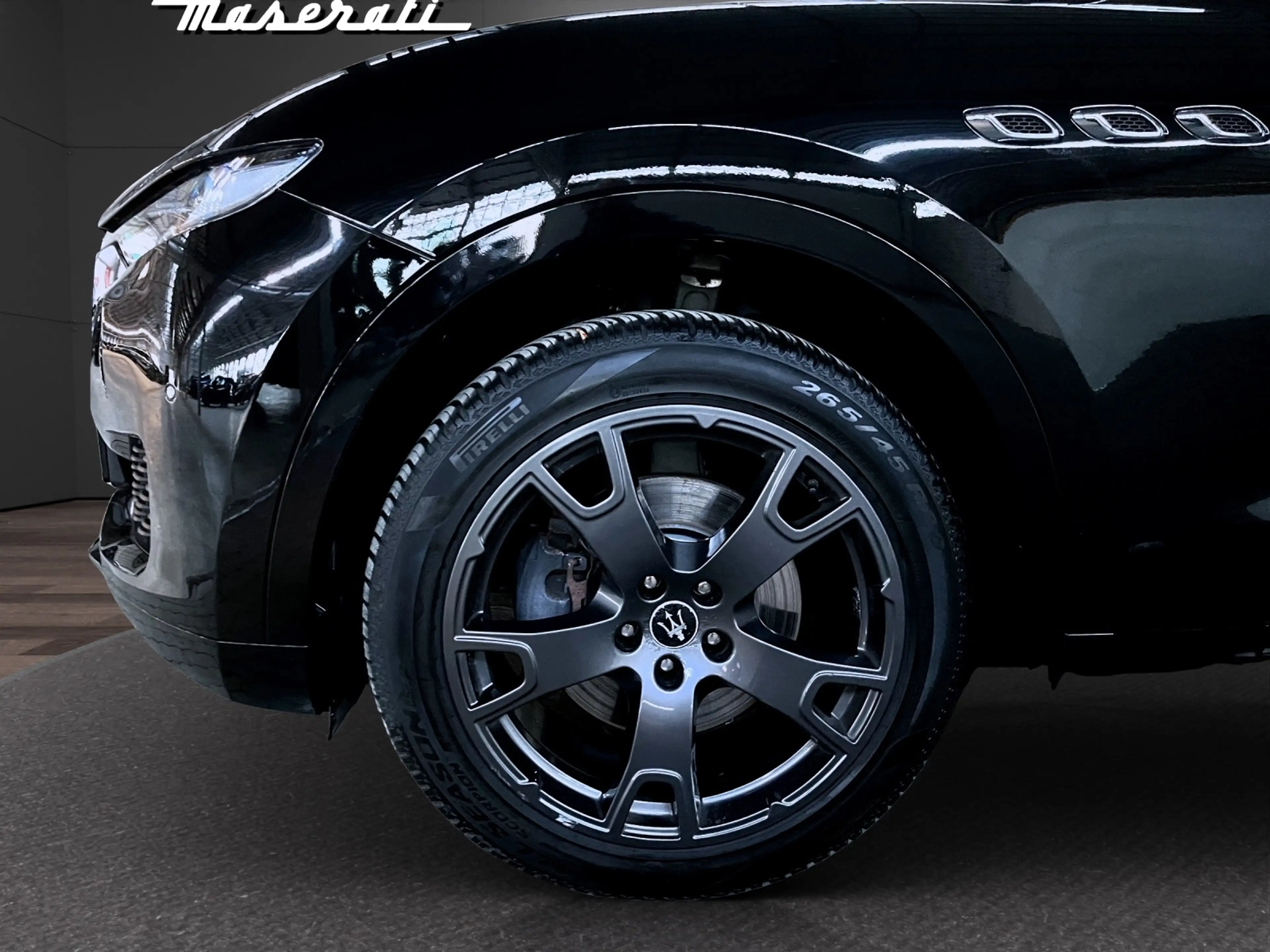 Maserati Levante Diesel MY20 — photo 11