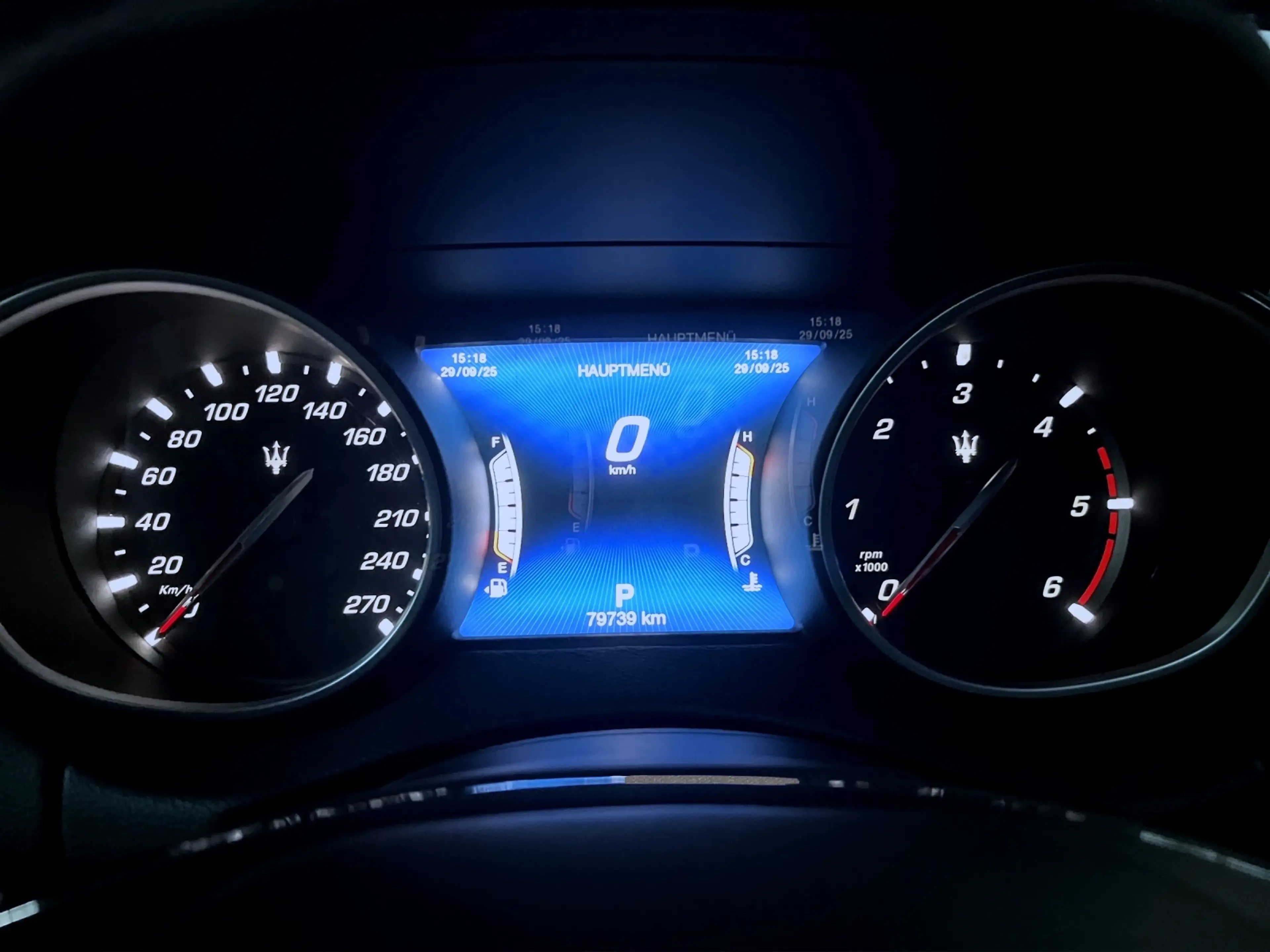 Maserati Levante Diesel MY20 — photo 12