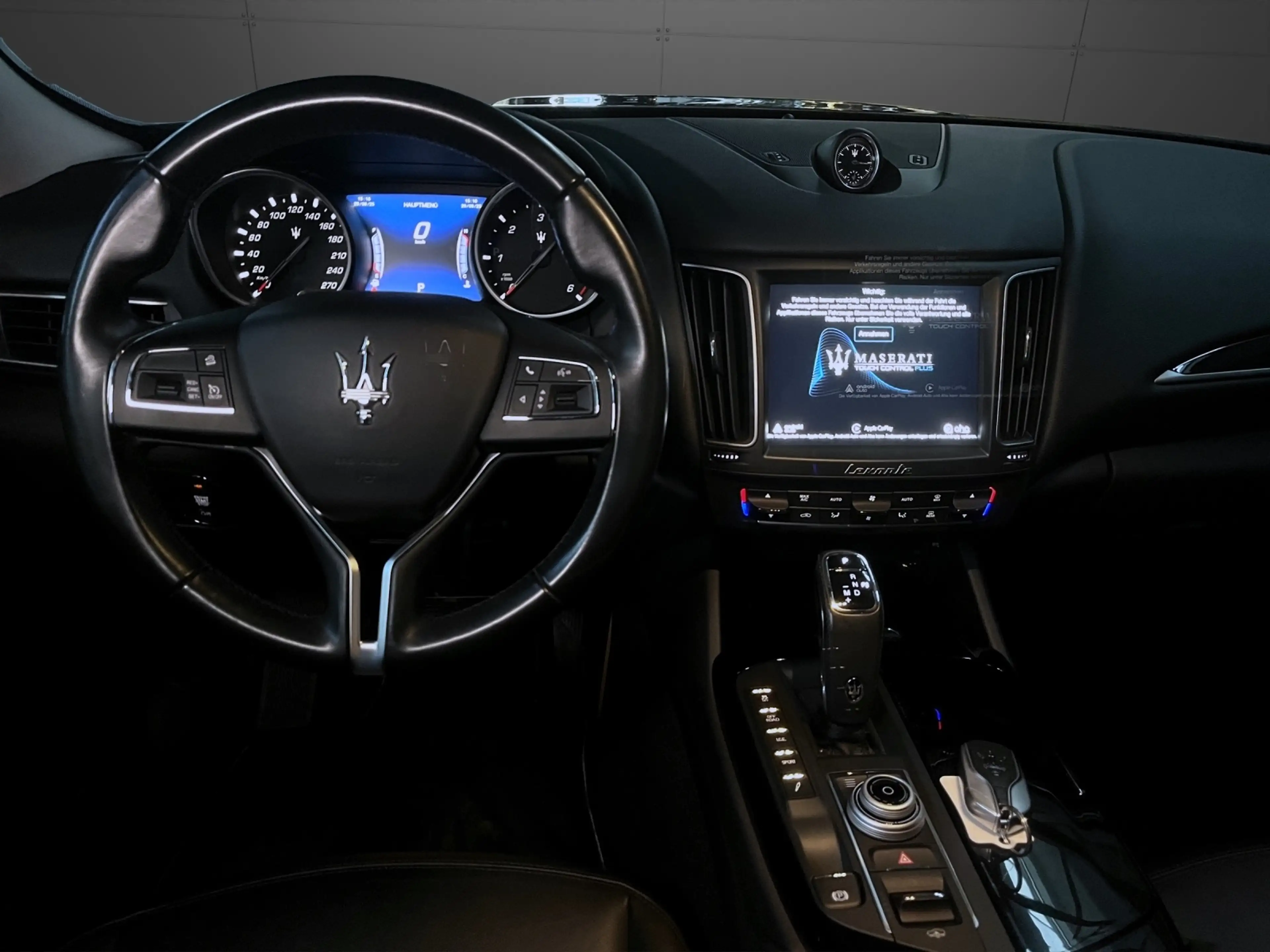 Maserati Levante Diesel MY20 — photo 7