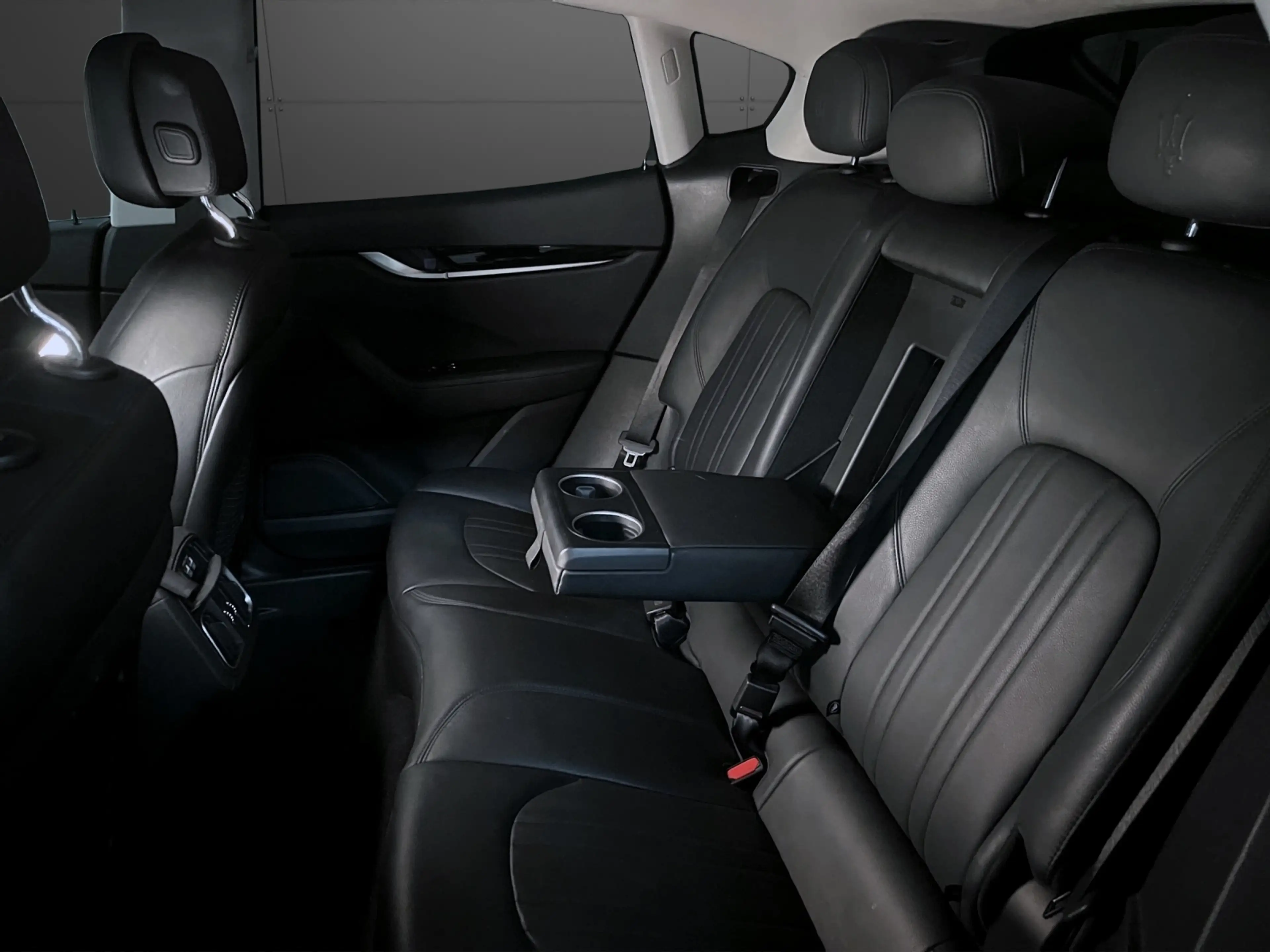 Maserati Levante Diesel MY20 — photo 9