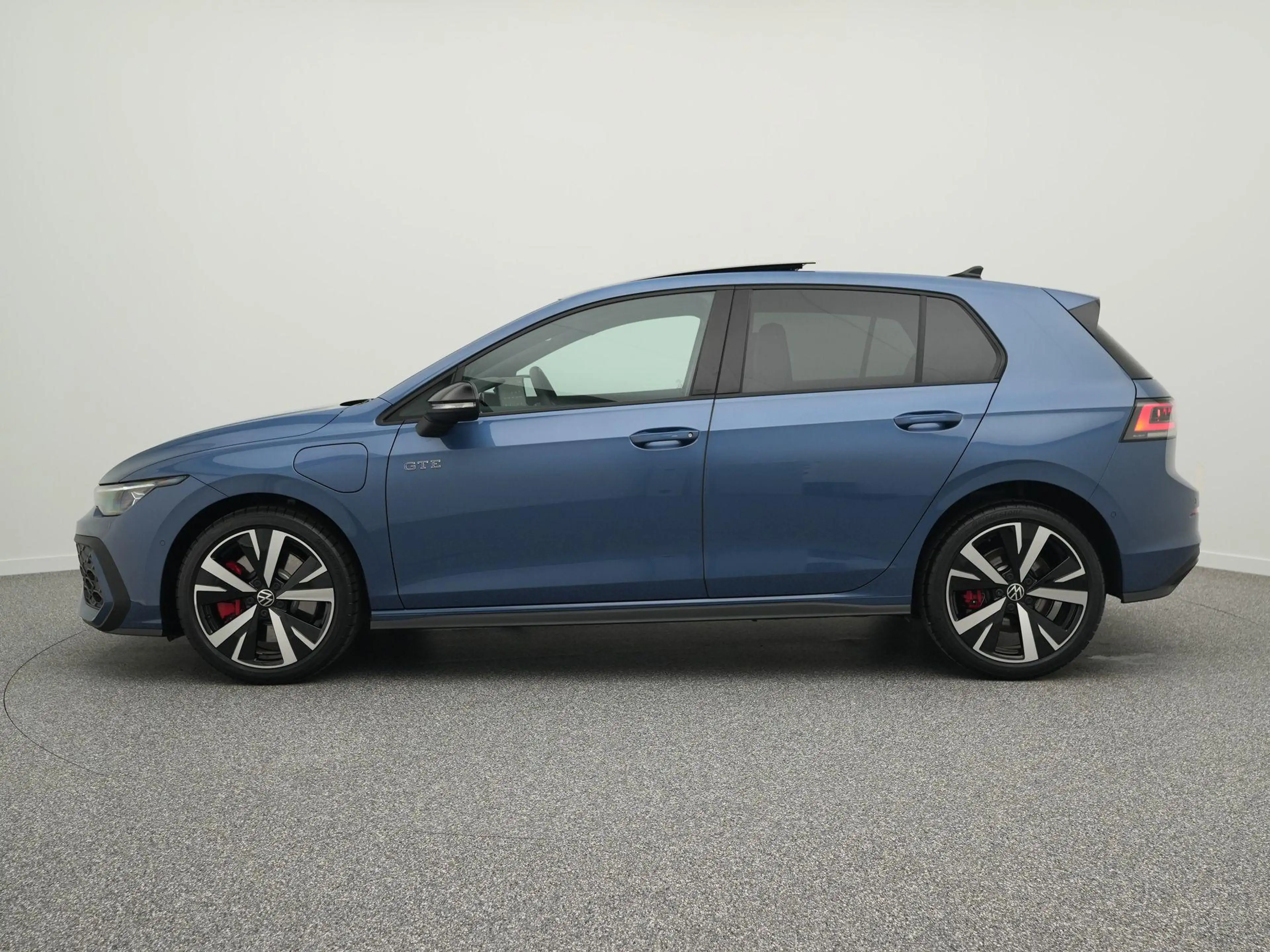 Volkswagen Golf GTE 1.5 eHybrid 272 PK | Panoramadak | Trekhaak | DCC — photo 15