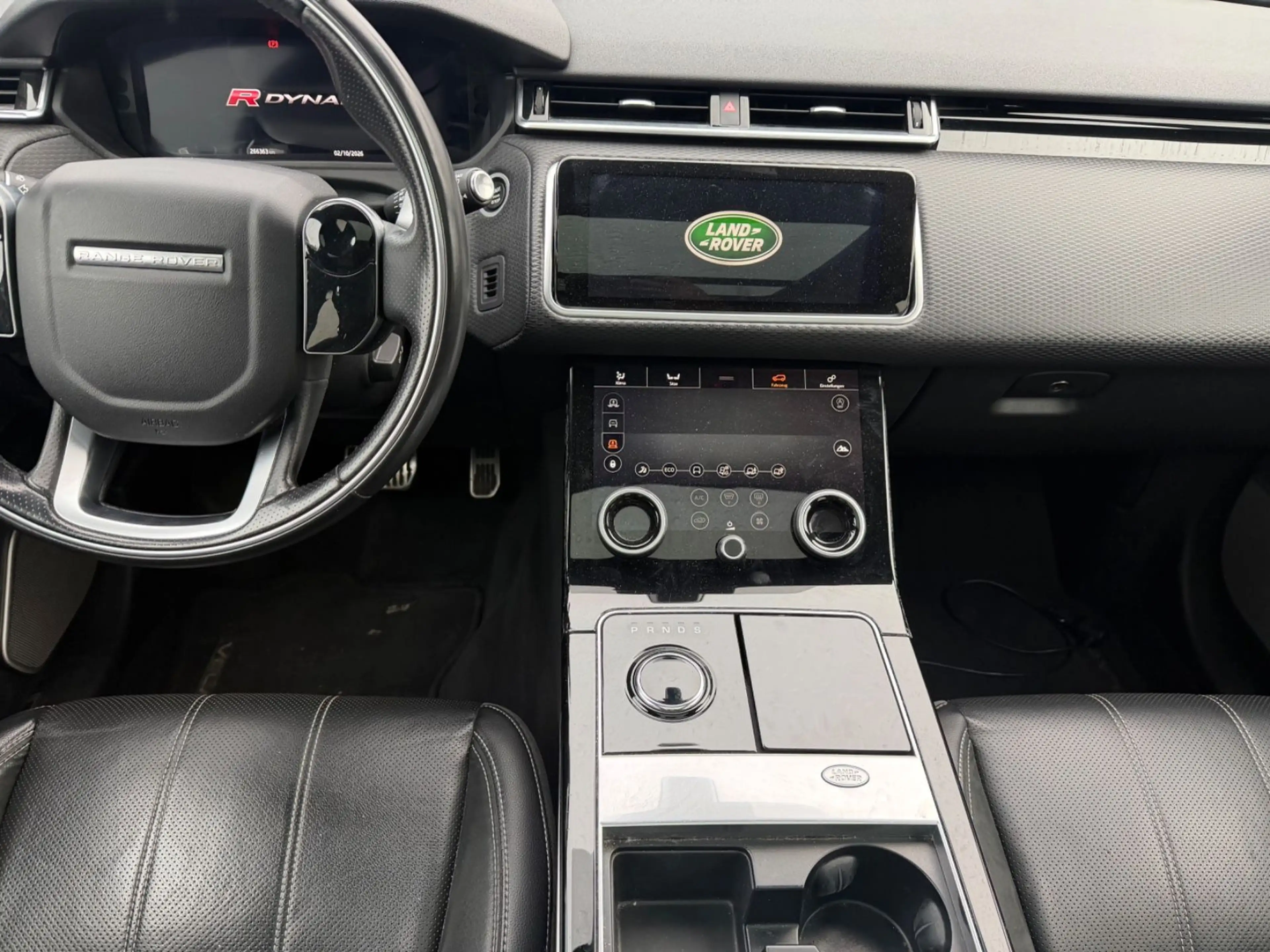 Land Rover Range Rover Velar R-Dynamic SE — photo 11