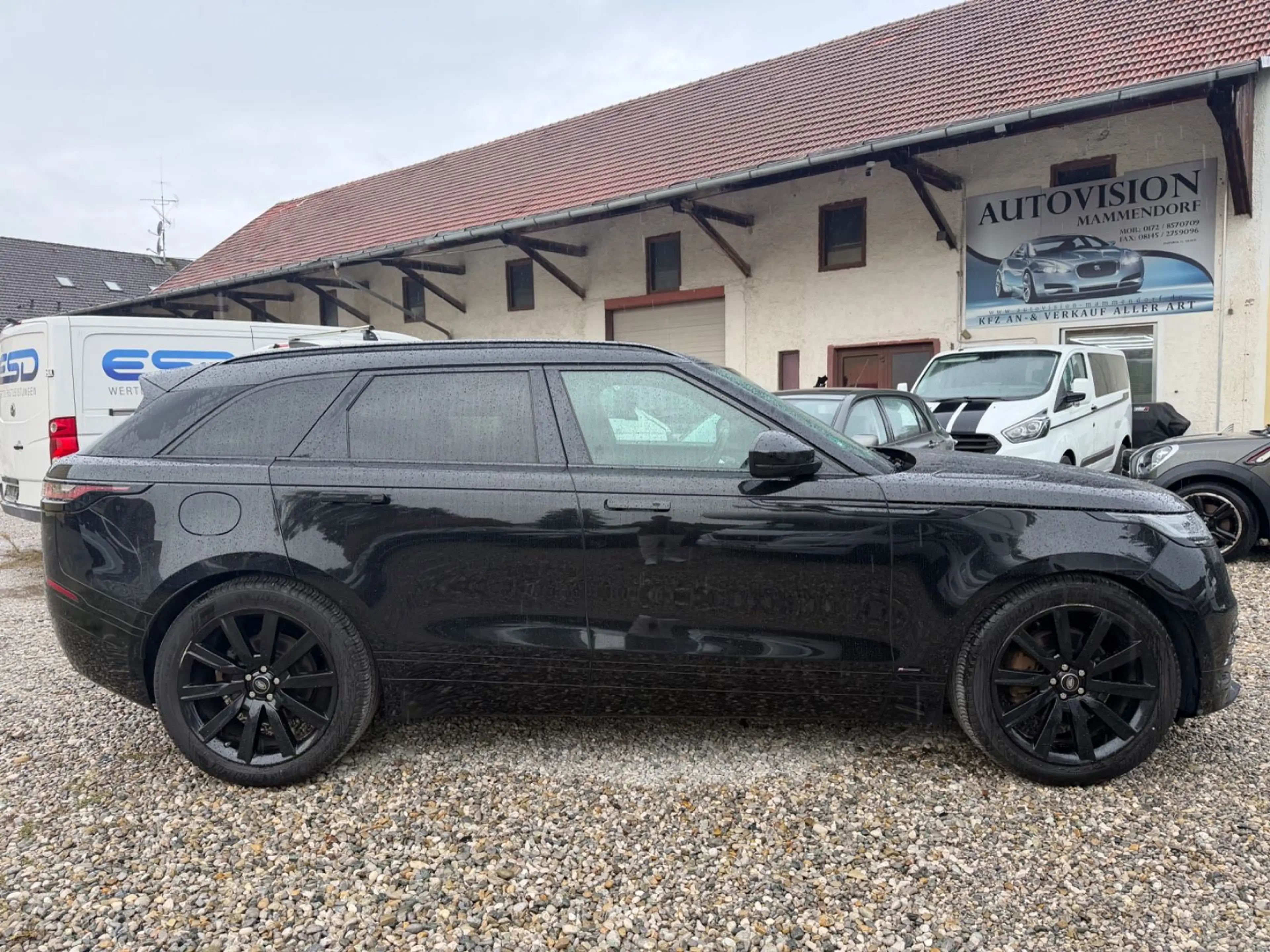 Land Rover Range Rover Velar R-Dynamic SE — photo 3
