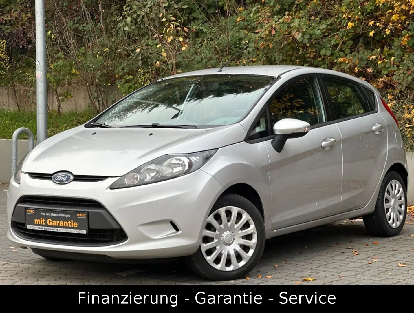 Ford Fiesta 1.25 Trend/ERST 49TKM/KLIMA/2 HAND/5TÜREN Silber - 1