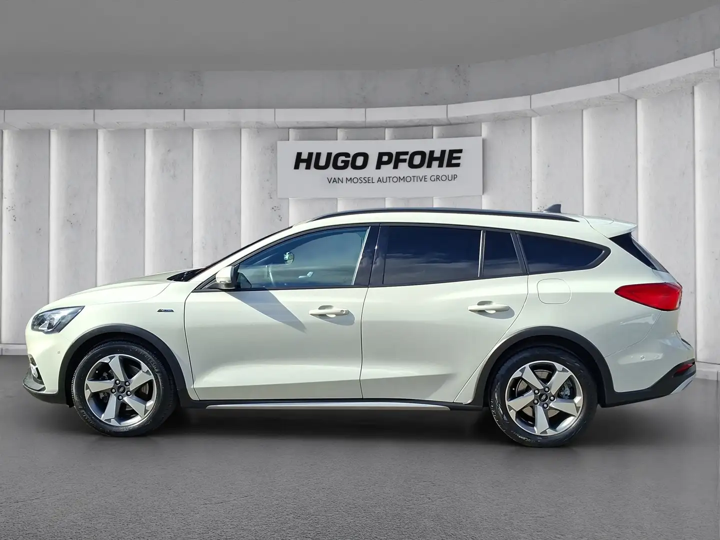 Ford Focus Active X Turnier 1.5 EB Aut. | LED | AHK | ACC | R Weiß - 2