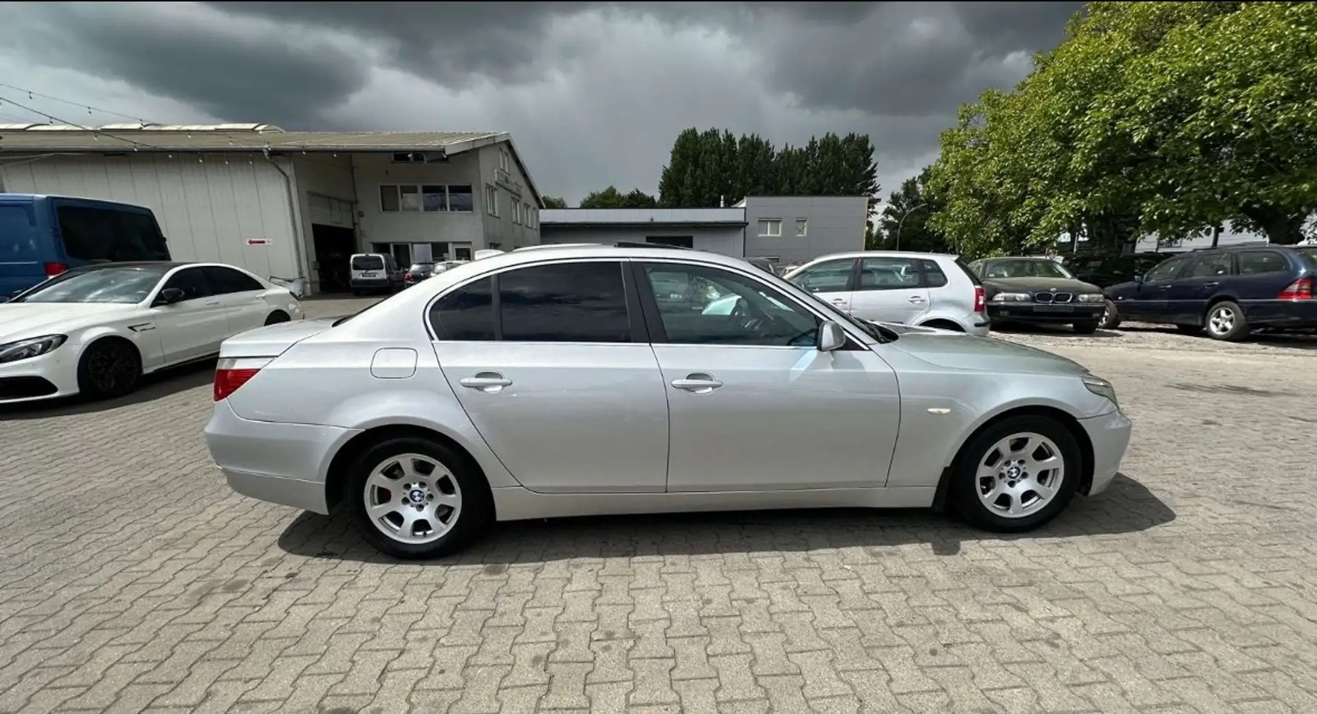 BMW 523 523i Aut. - 2
