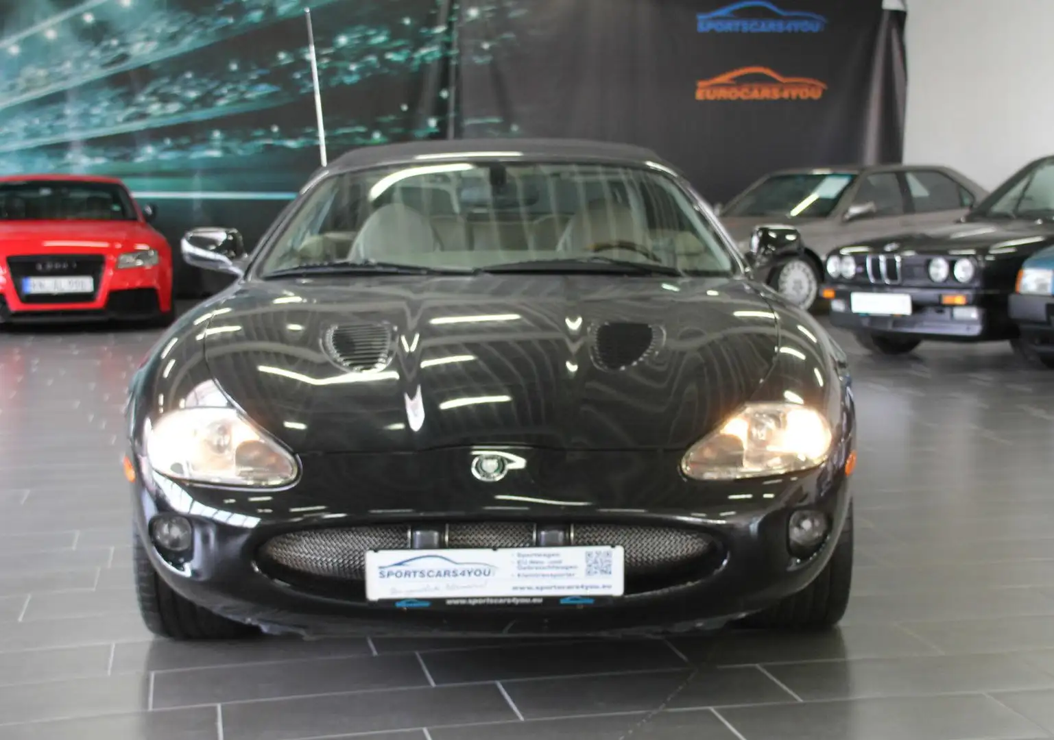 Jaguar XK8 4.0 V8  Cabriolet 1. Hand Zwart - 2